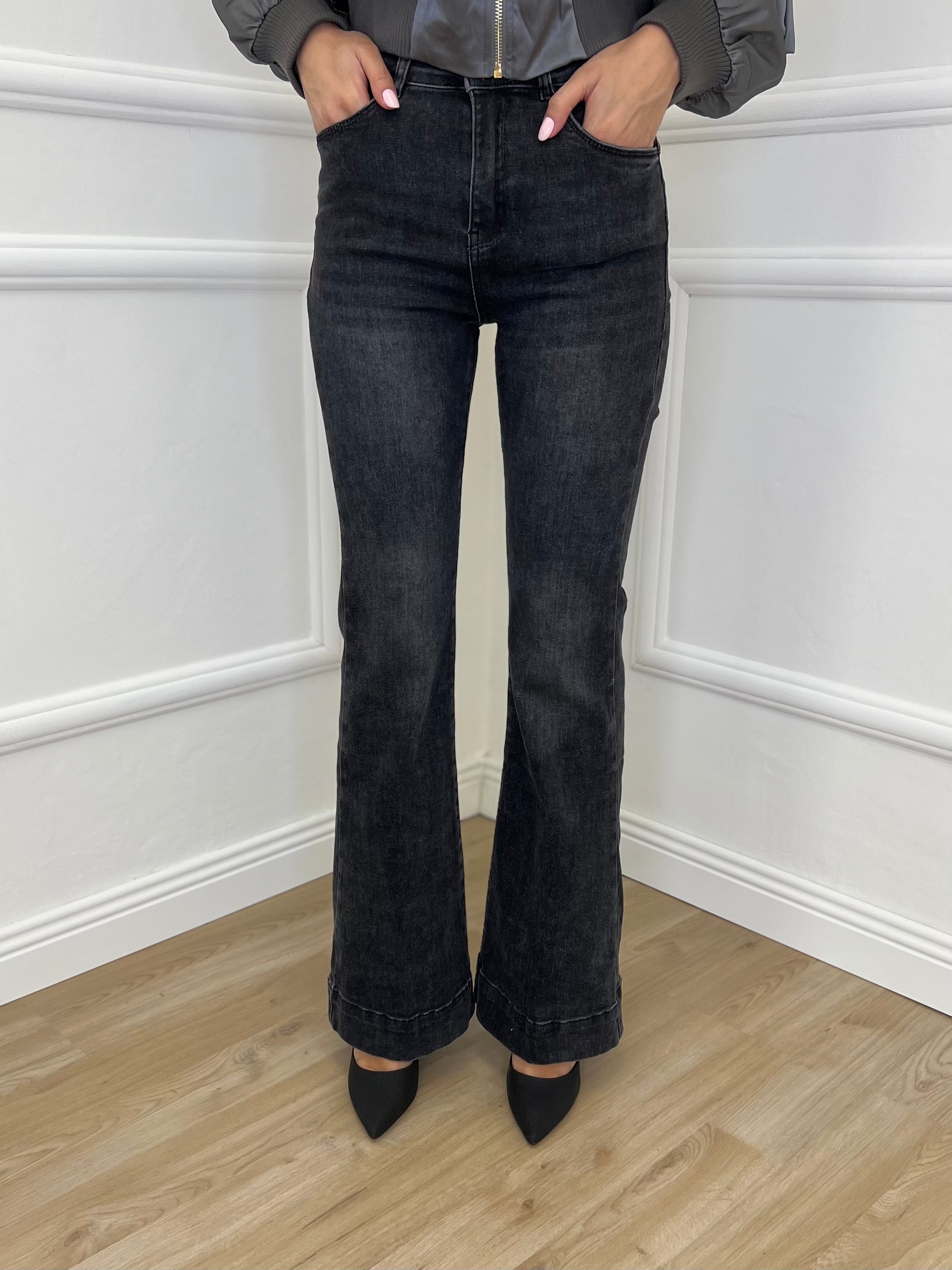 Jeans Flare KM3560 Grigio - Bazar Abbigliamento