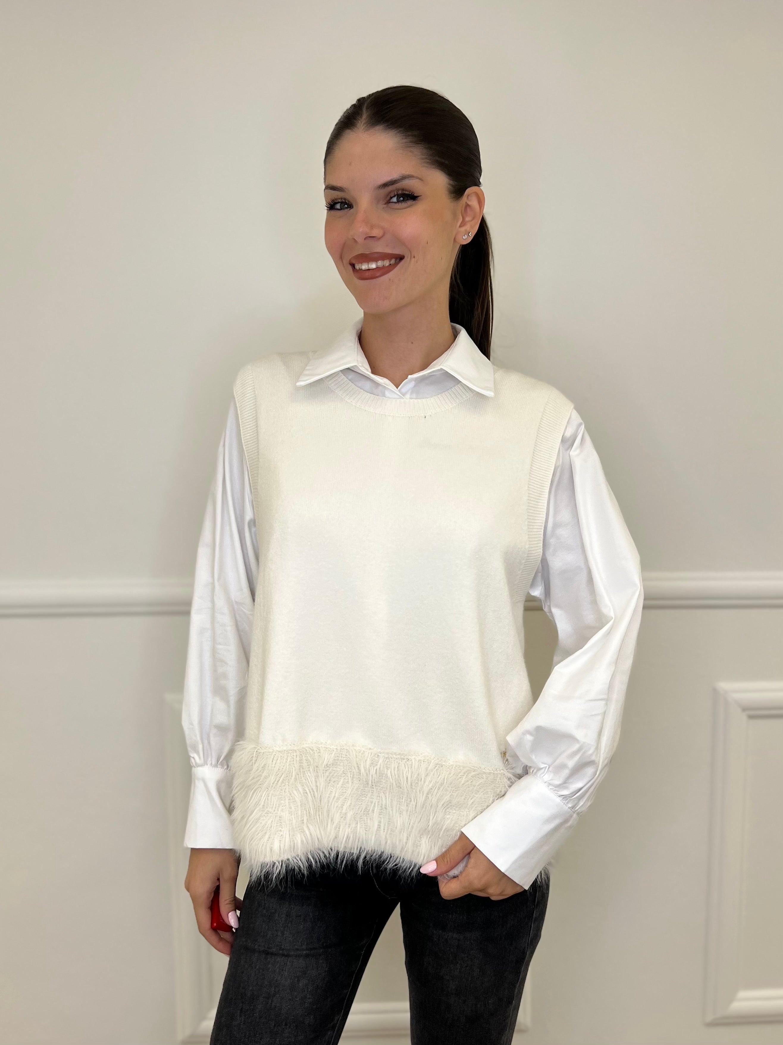 Maglia Smanicata Fondo Fluffy J28116 - Bazar Abbigliamento