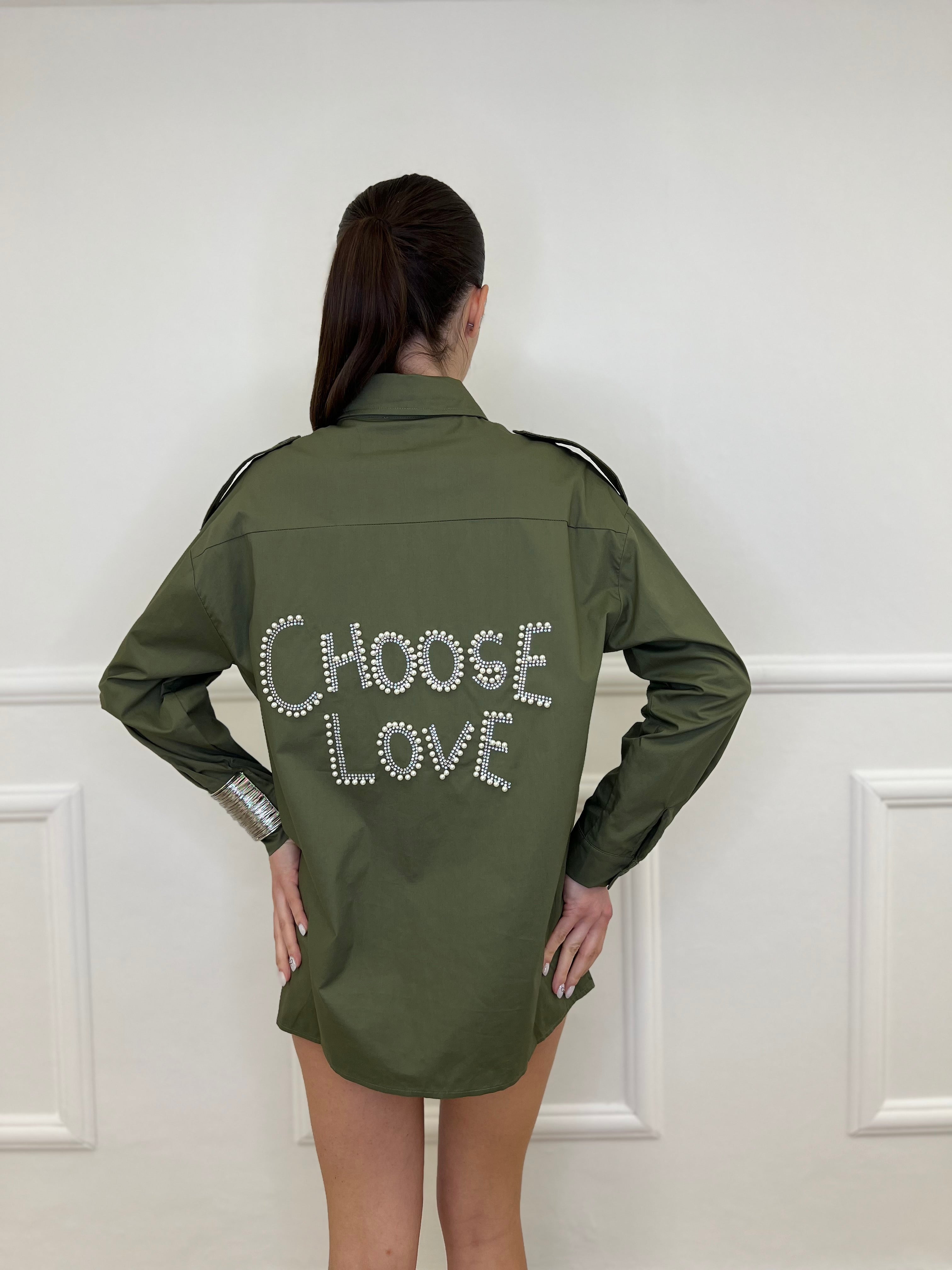 Camicia Overshirt "Choose Love" AL0066 Verde Militare