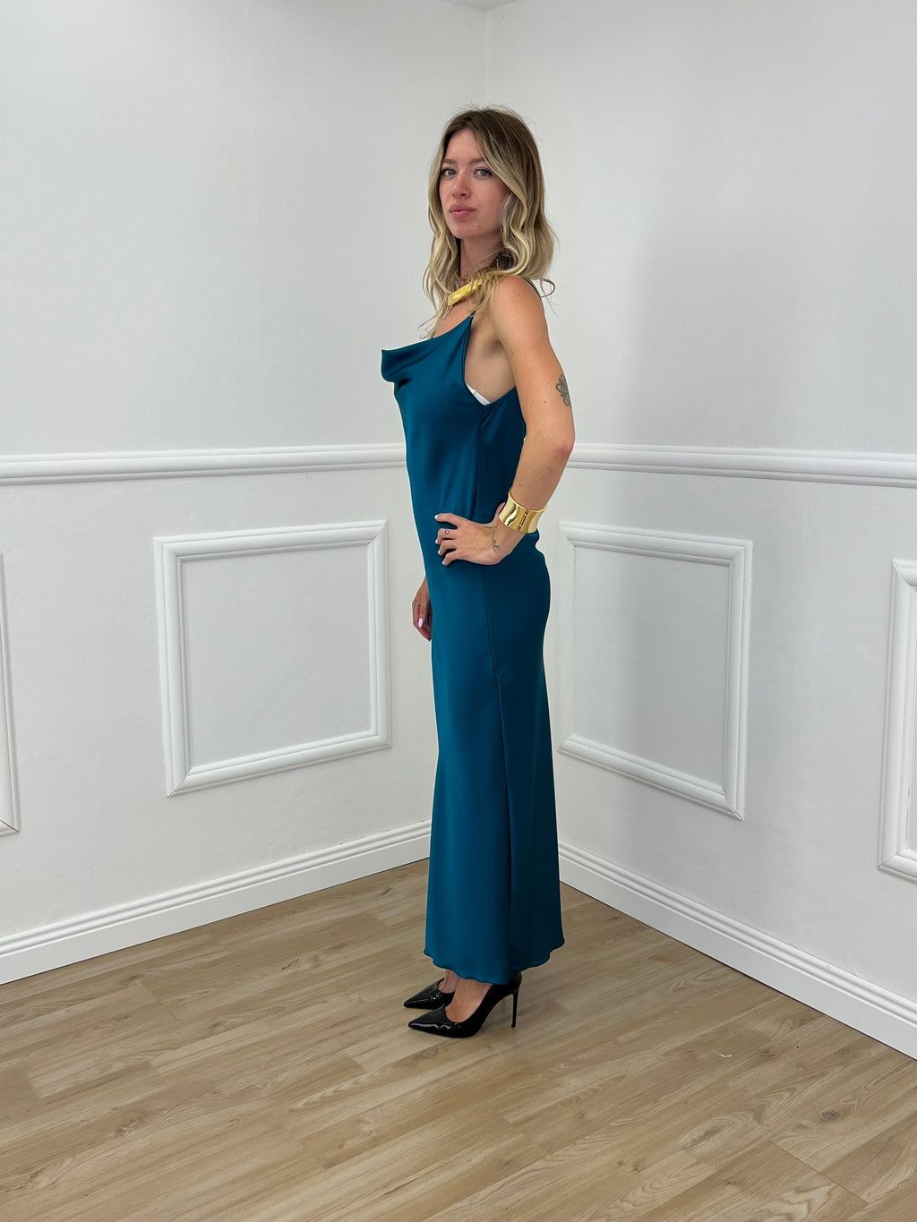 Vestito Satinato Con Scollo Morbido 1502 Ottanio