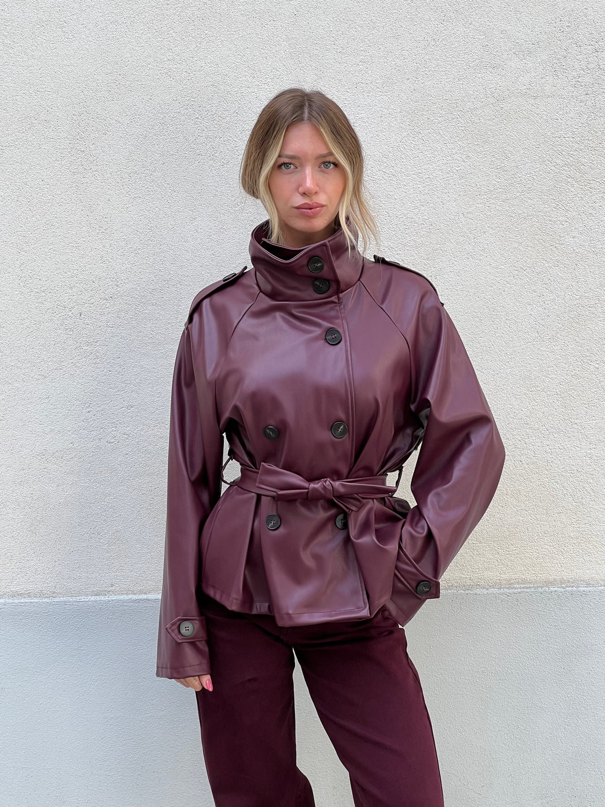 Trench Corto In Ecopelle 2610 Burgundy