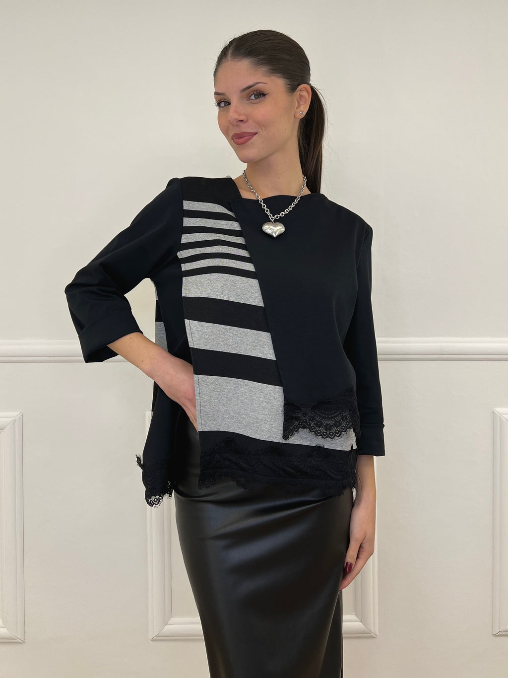 Maglia Asimmetrica Pizzo Bicolor 0225 Nero