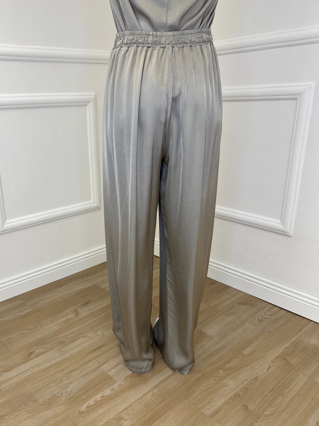 Completo Fluido Satin Con Lurex 061-062 Taupe