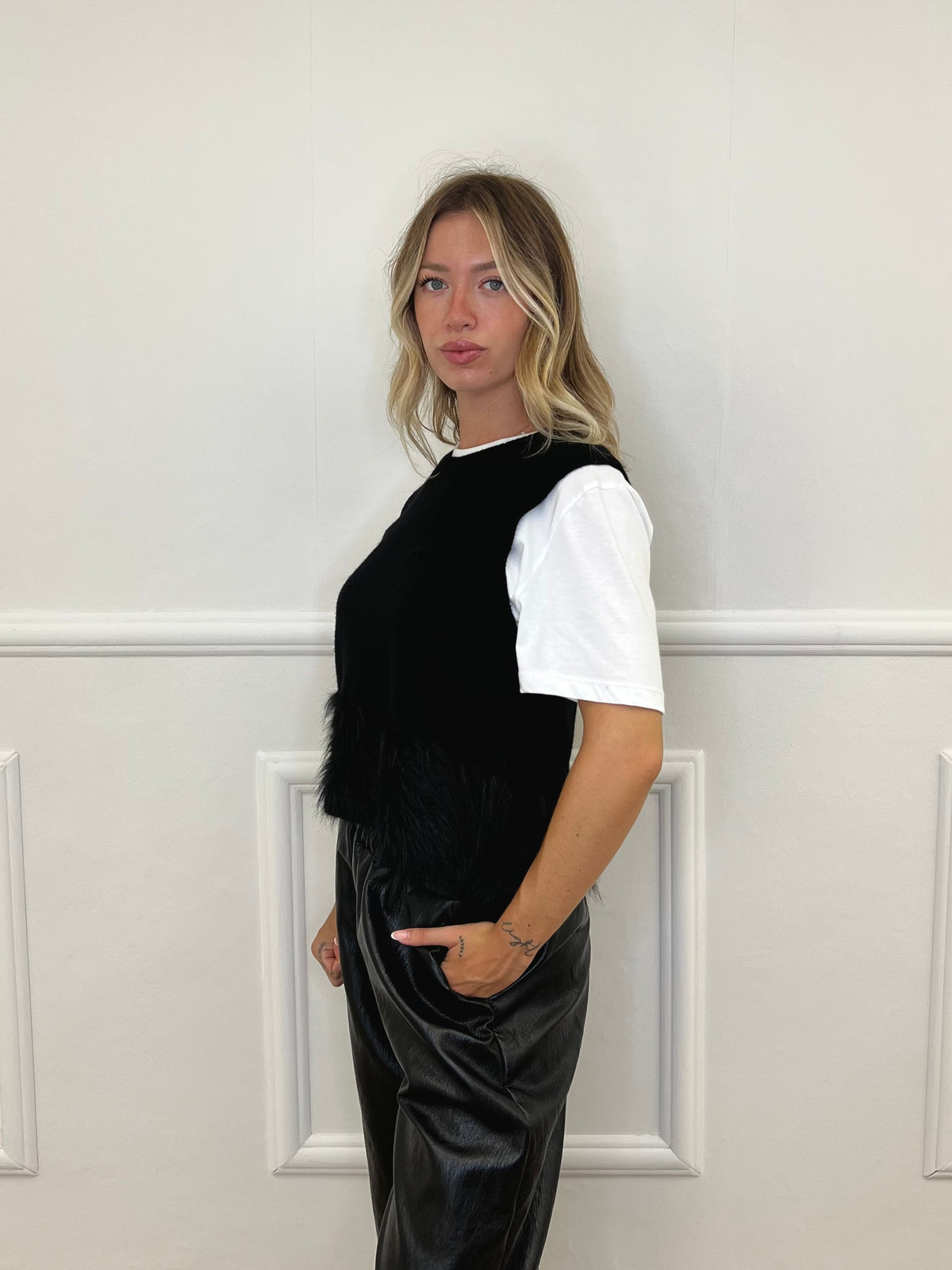 Gilet In Maglia Fondo Fluffy 7389 Nero