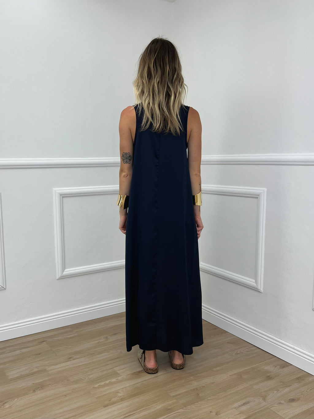 Abito Smanicato in Satin 23233 Blu