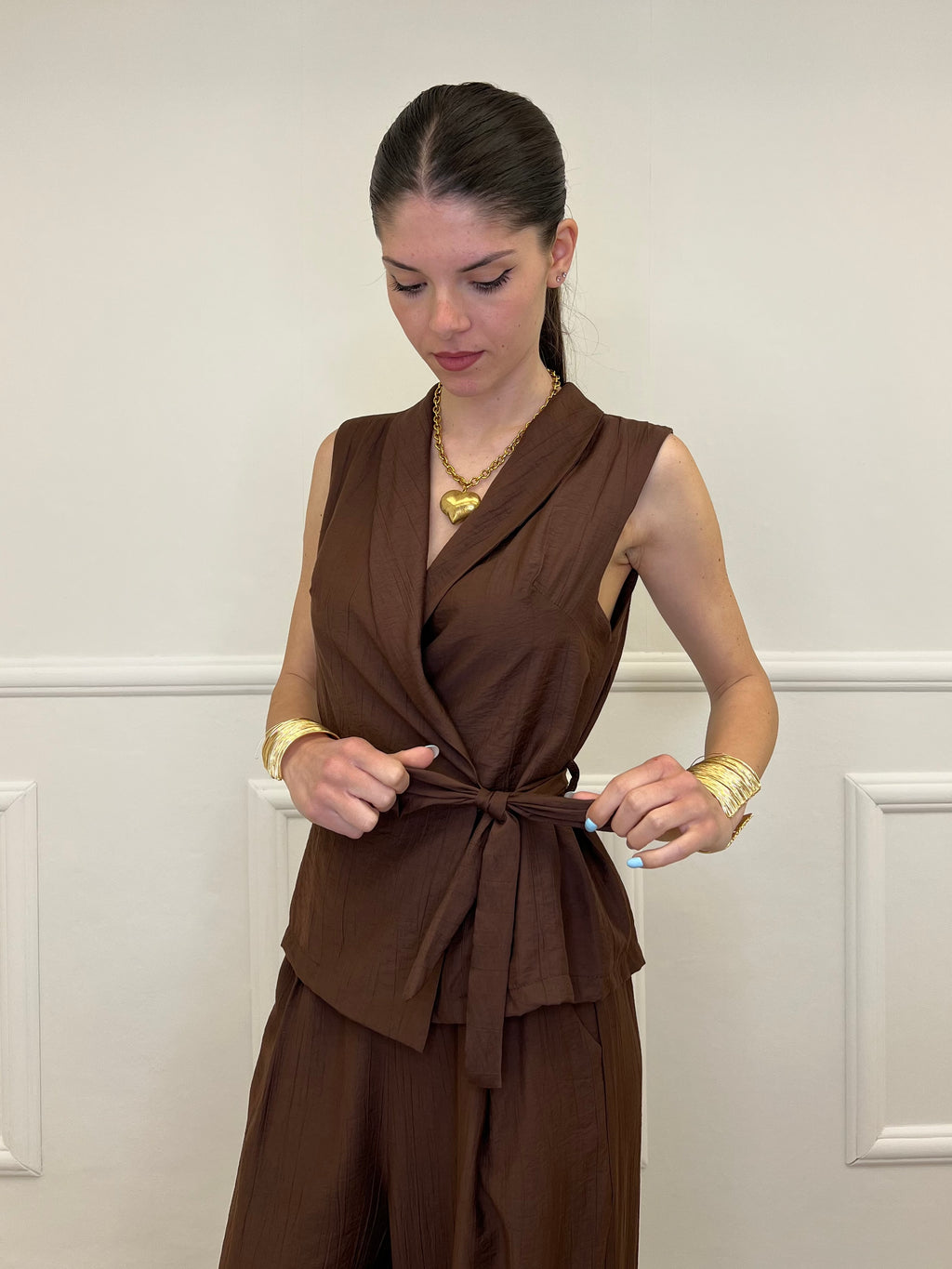 Completo Gilet Fiocco Crêpe 2852 Marrone