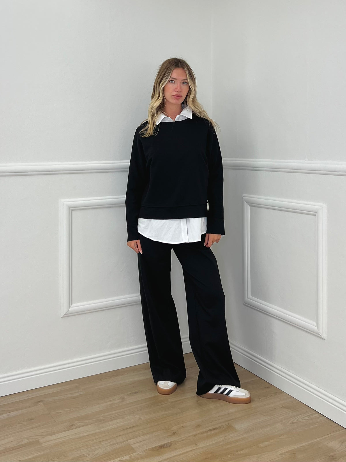 Tuta Oversize Girocollo D27629 Nero
