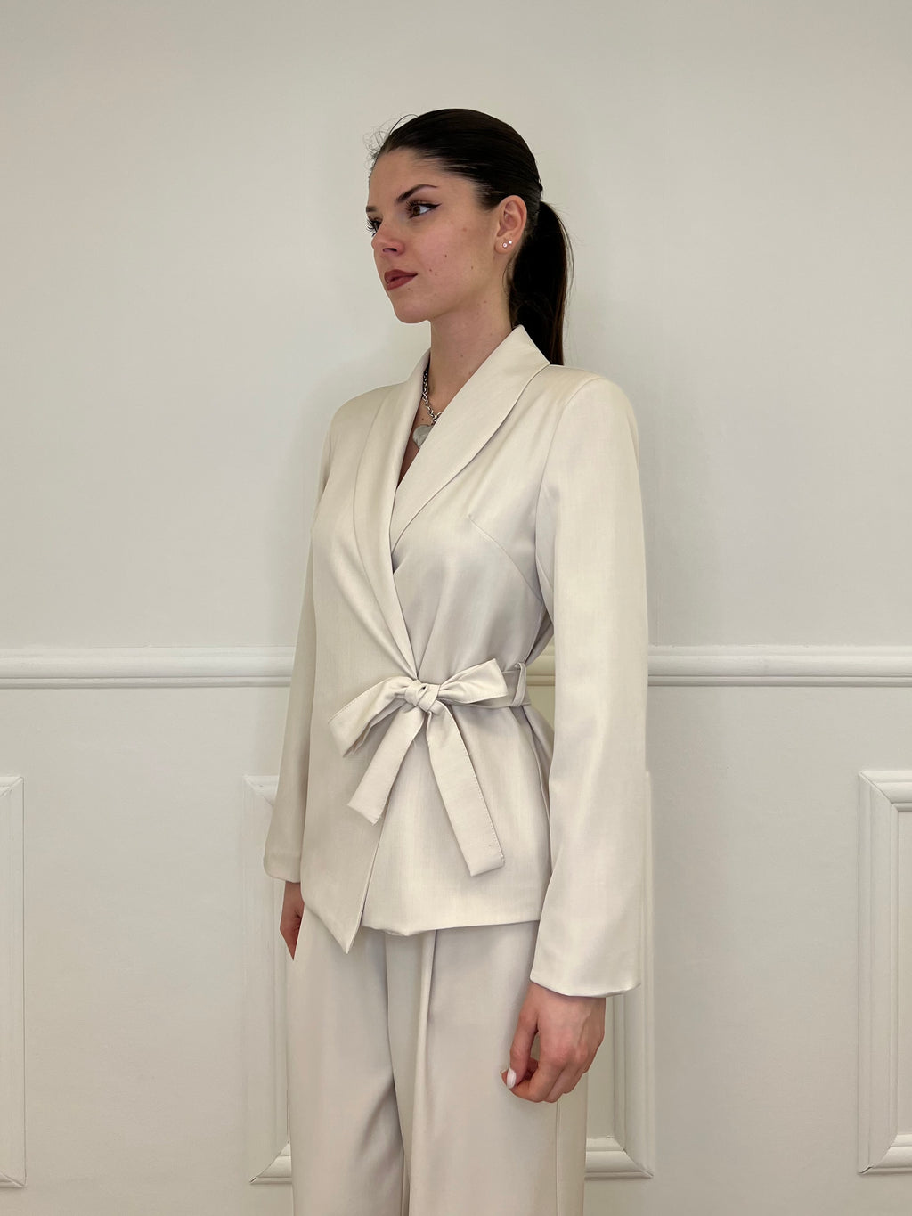 Tailleur con Fiocco 570851 Ecru