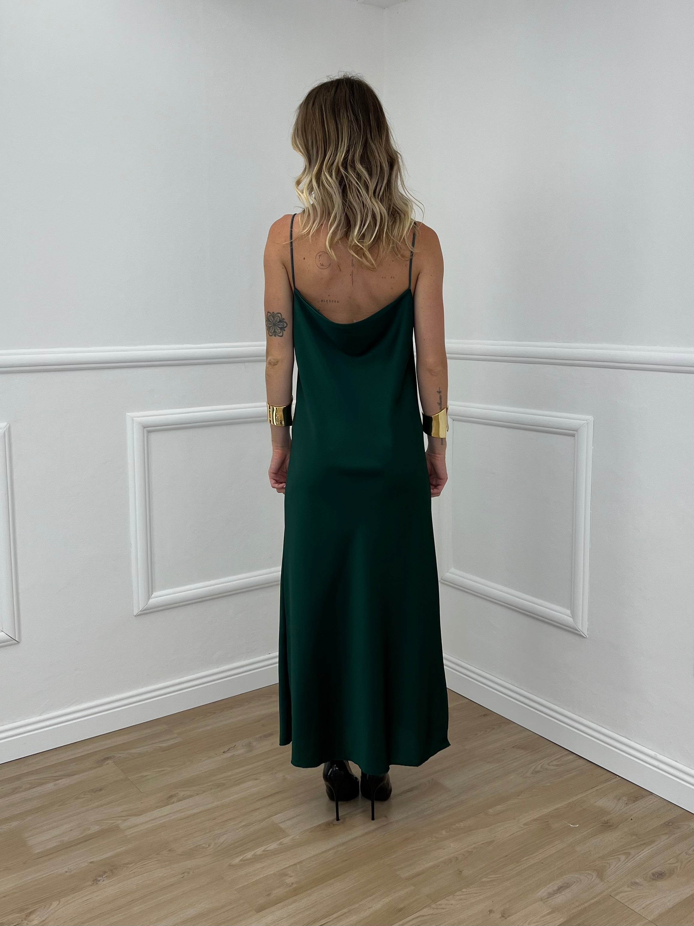 Vestito Satinato Con Scollo Morbido 1502 Verde Smeraldo