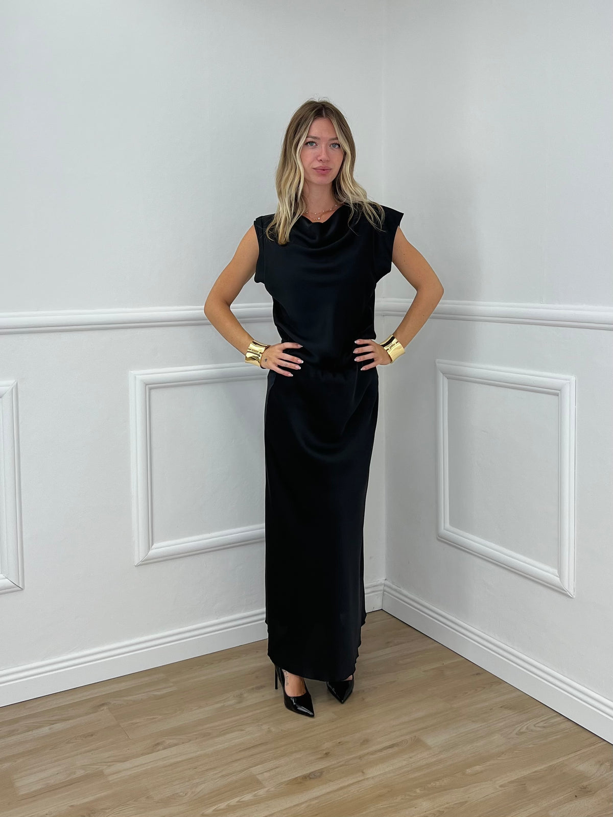 Blusa Satin Scollo Morbido 2548 Nero
