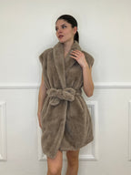 Maxi Gilet Pelliccia C021 Taupe