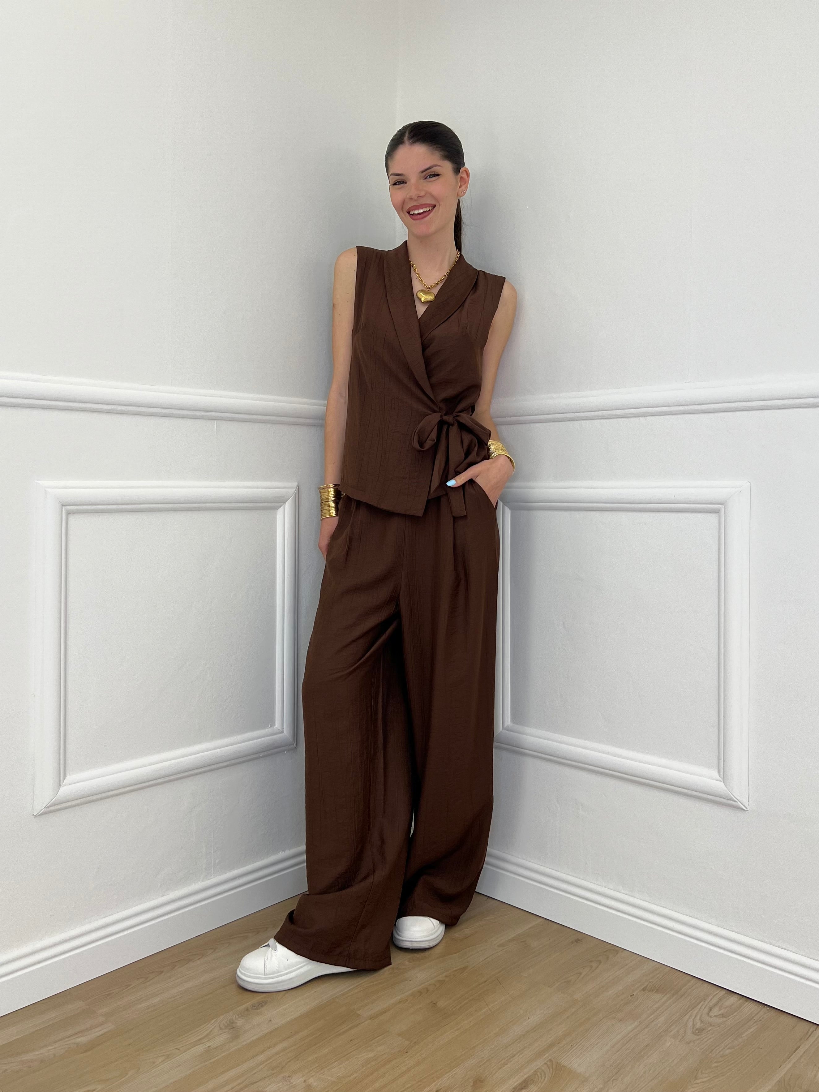 Completo Gilet Fiocco Crêpe 2852 Marrone