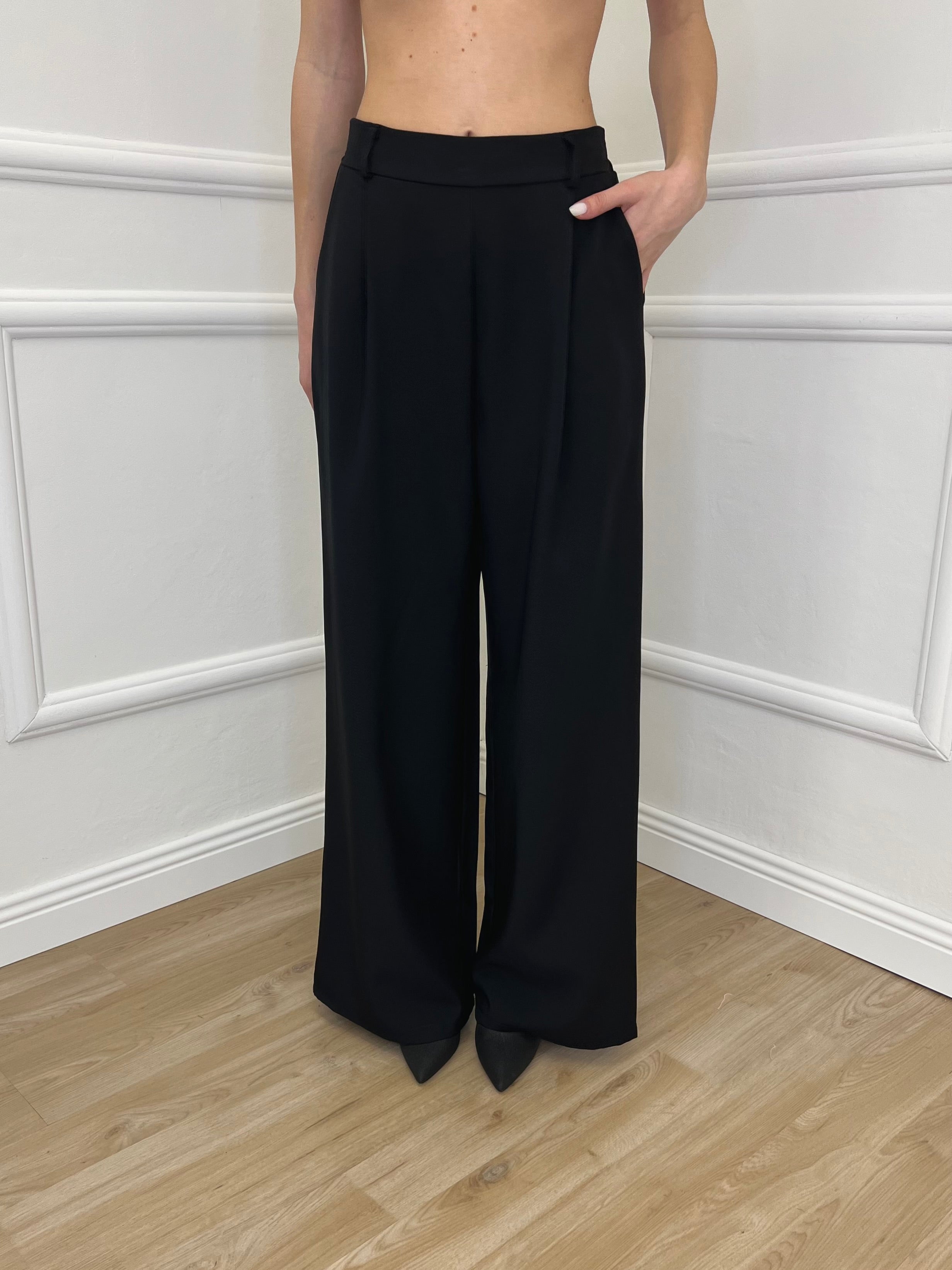 Tailleur con Fiocco 570851 Nero