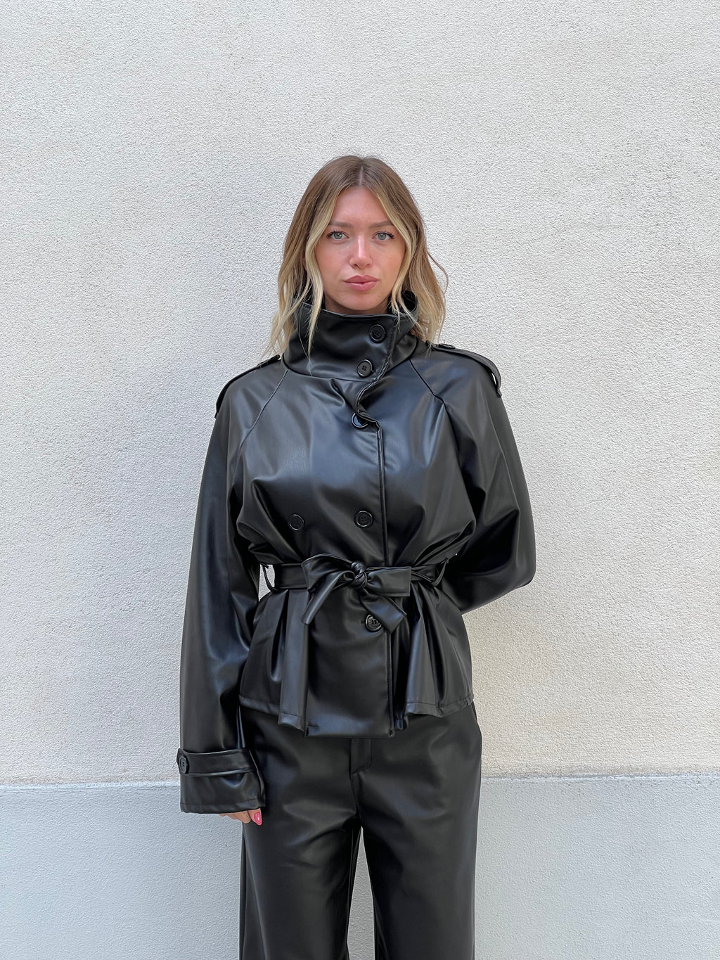 Trench Corto In Ecopelle 2610 Nero