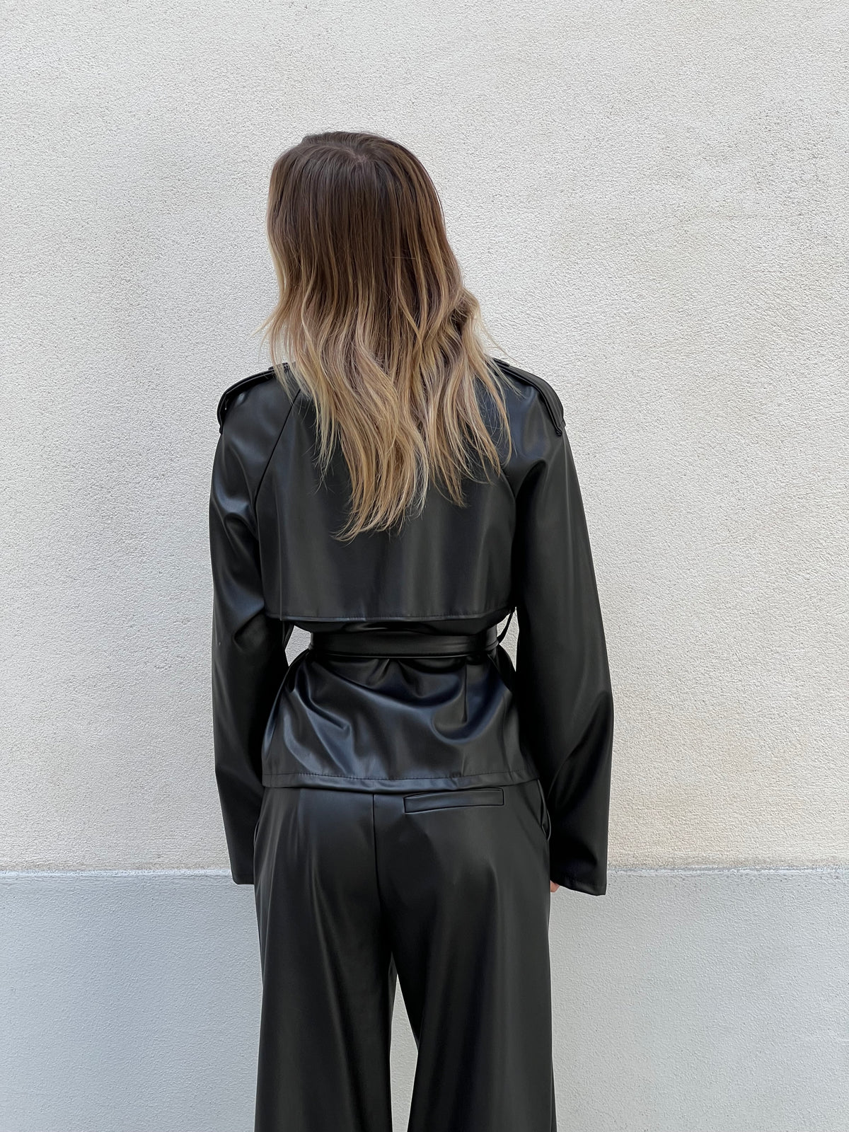 Trench Corto In Ecopelle 2610 Nero