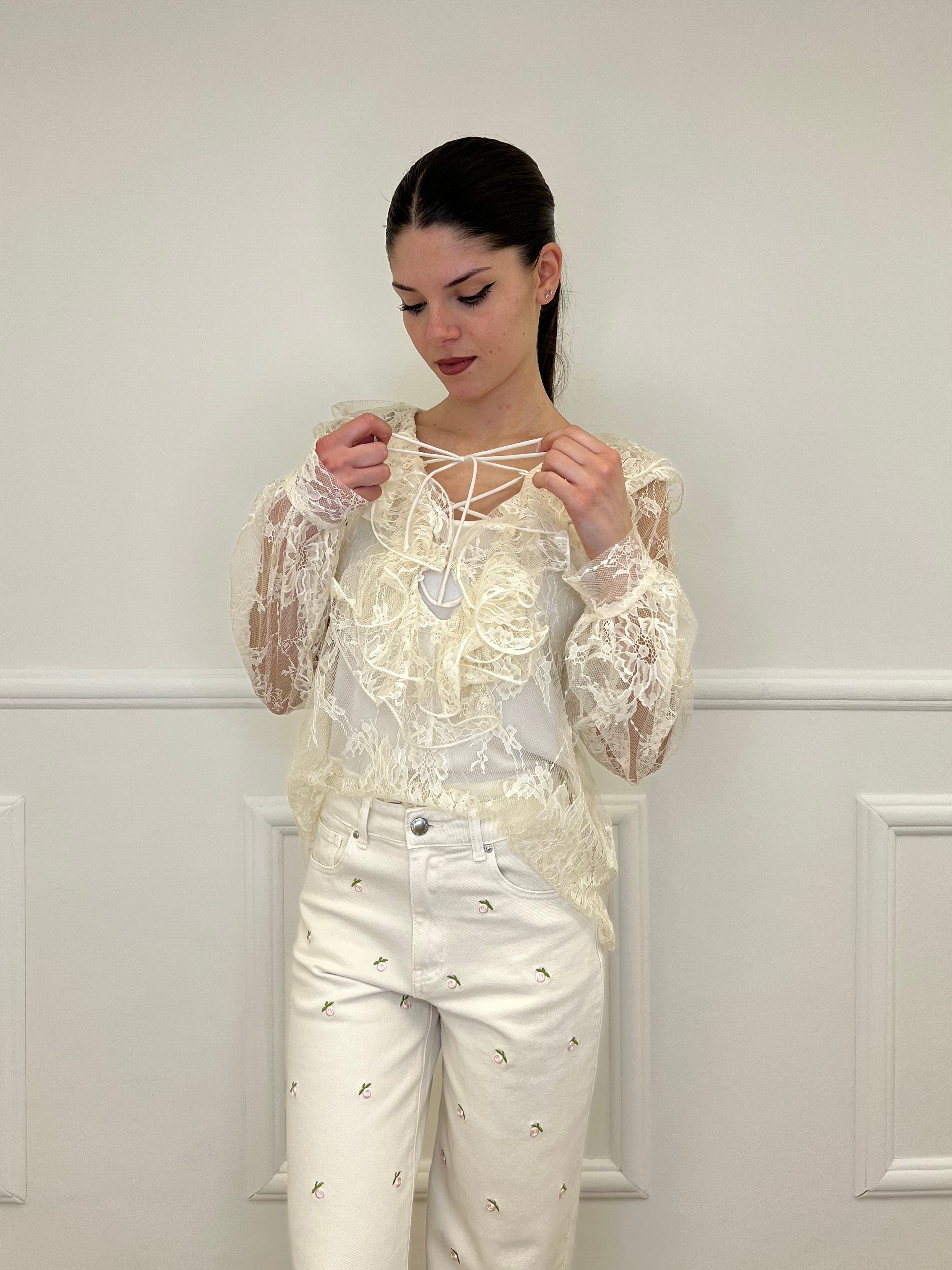 Twin Set Blusa in Pizzo Con Jabot e Sottoveste 7099 Ecru