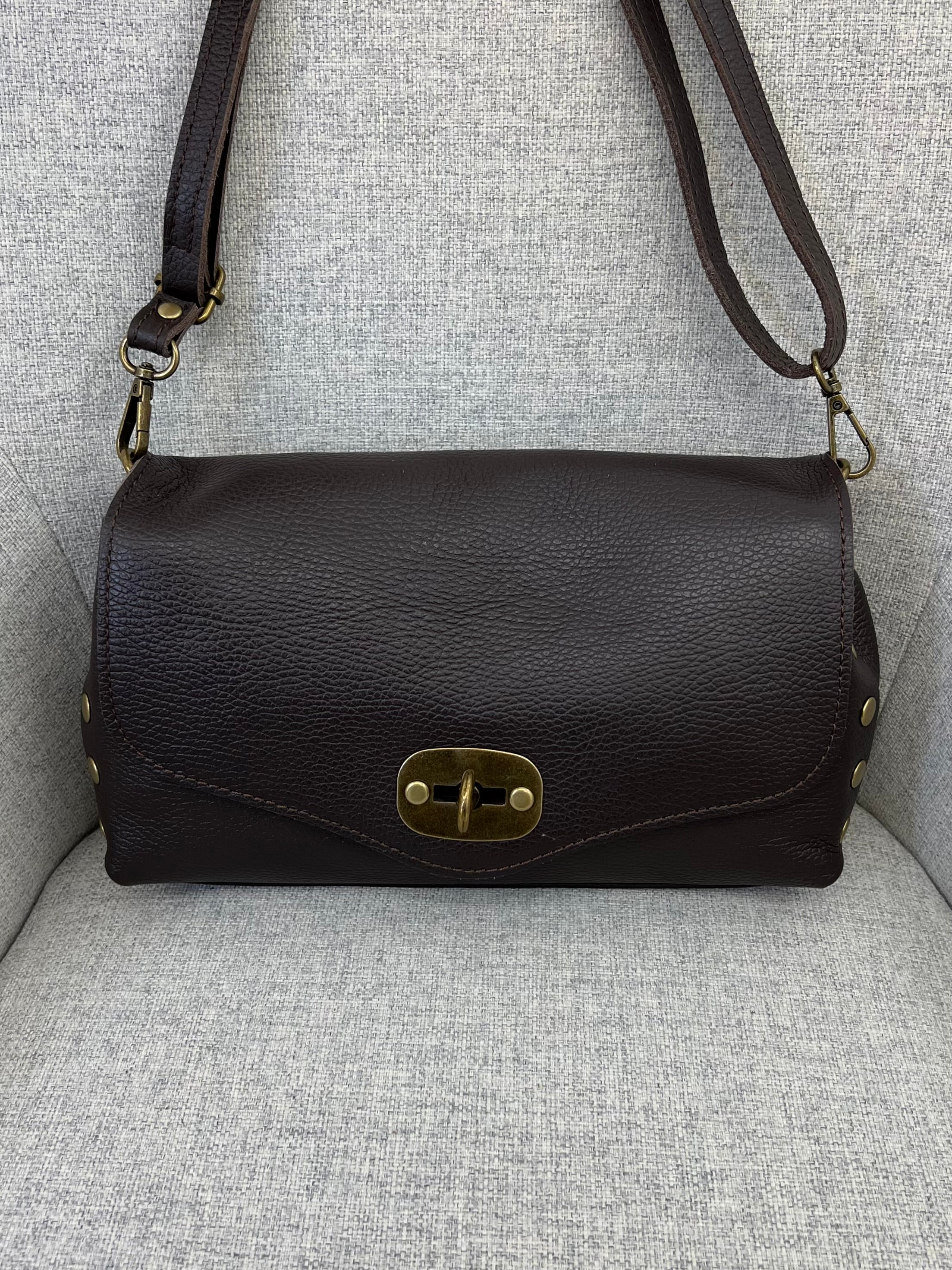 Borsa Baguette Vera Pelle Borchie VPB001