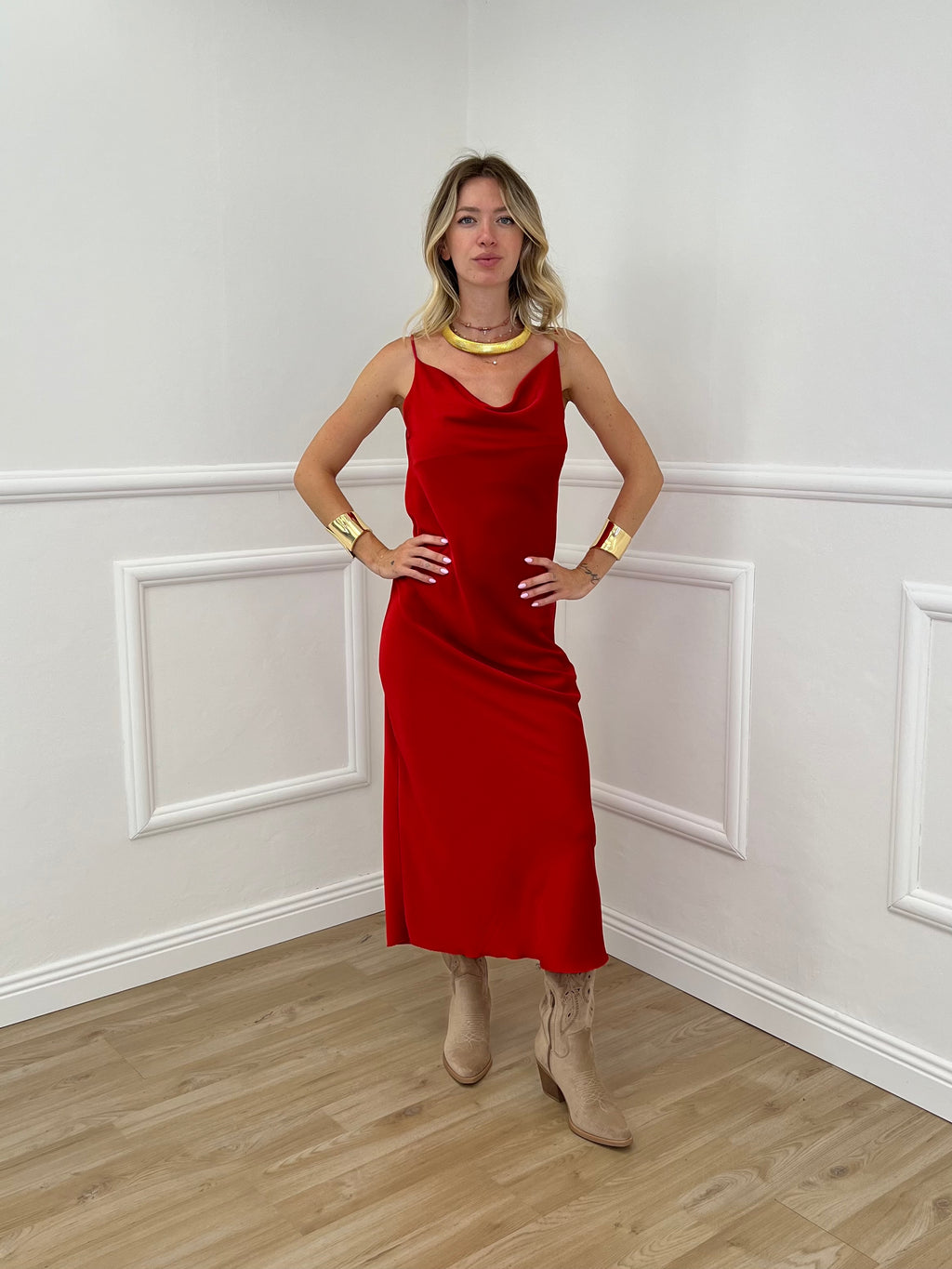 Vestito Satinato Con Scollo Morbido 1502 Rosso