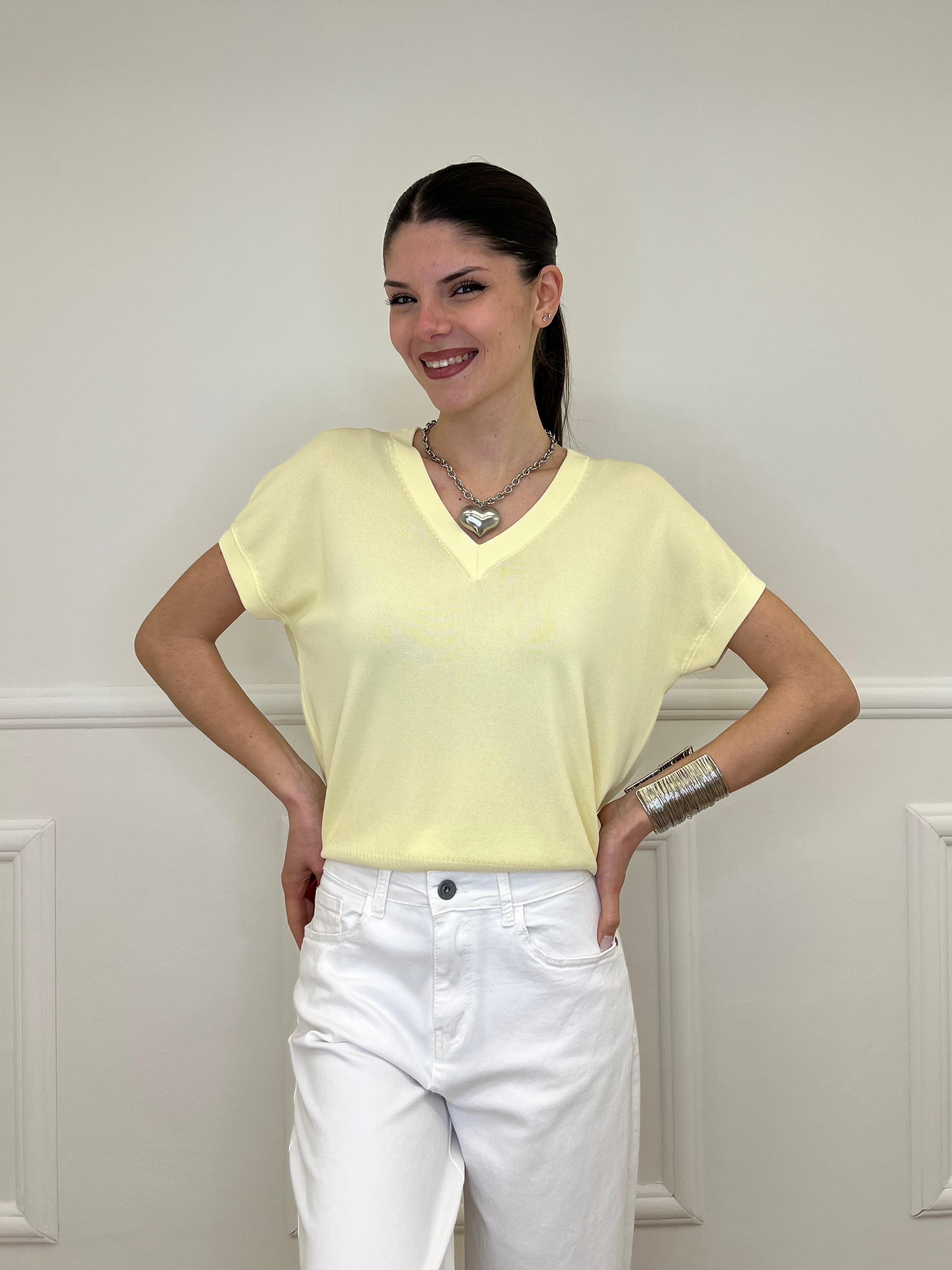 Maglia in Viscosa Scollo V 6269