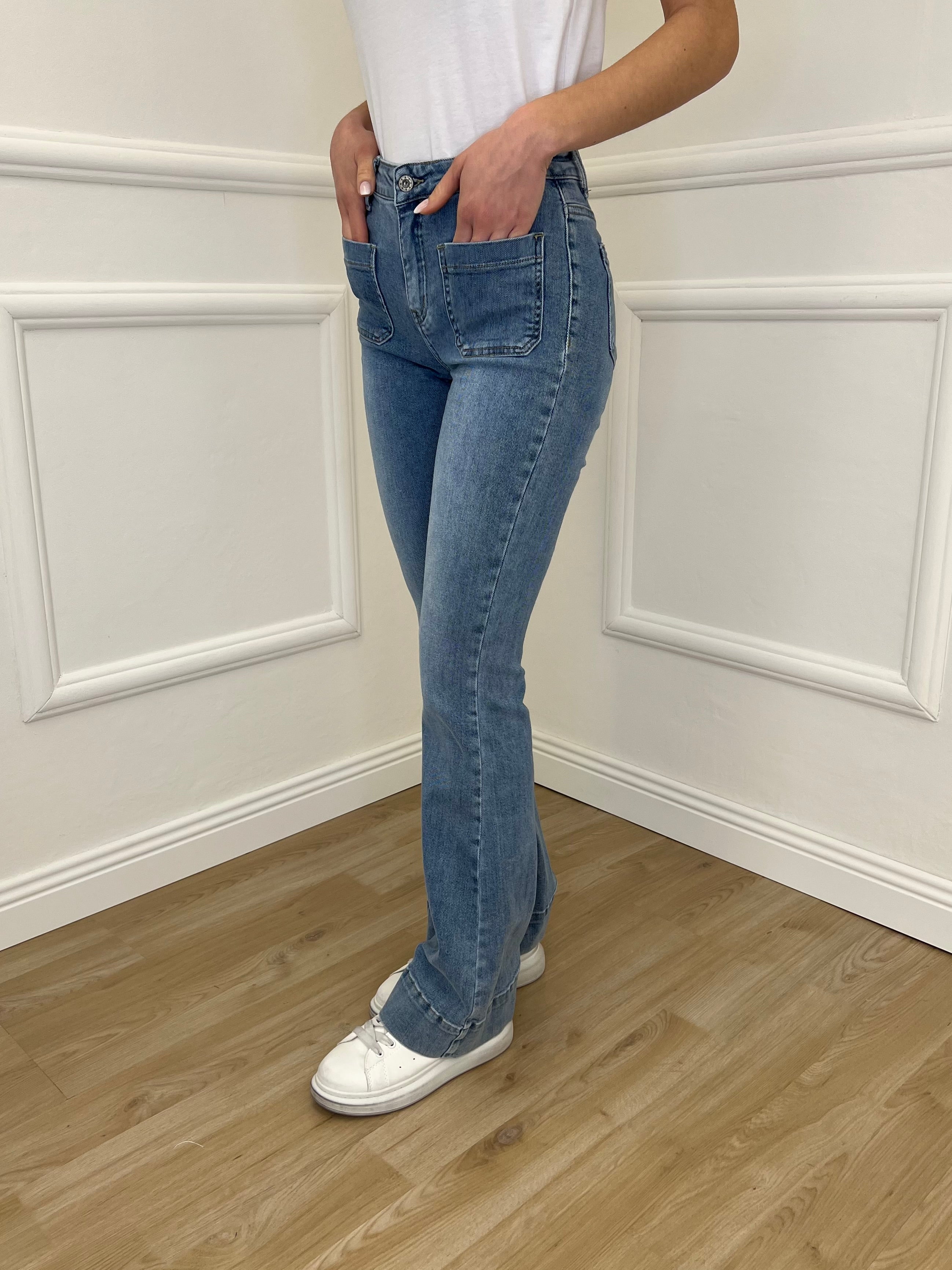 Jeans Flare Tasche Frontali 2305