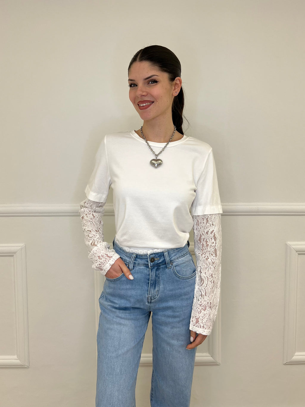 T-Shirt Con Maniche In Pizzo T10575 Bianco