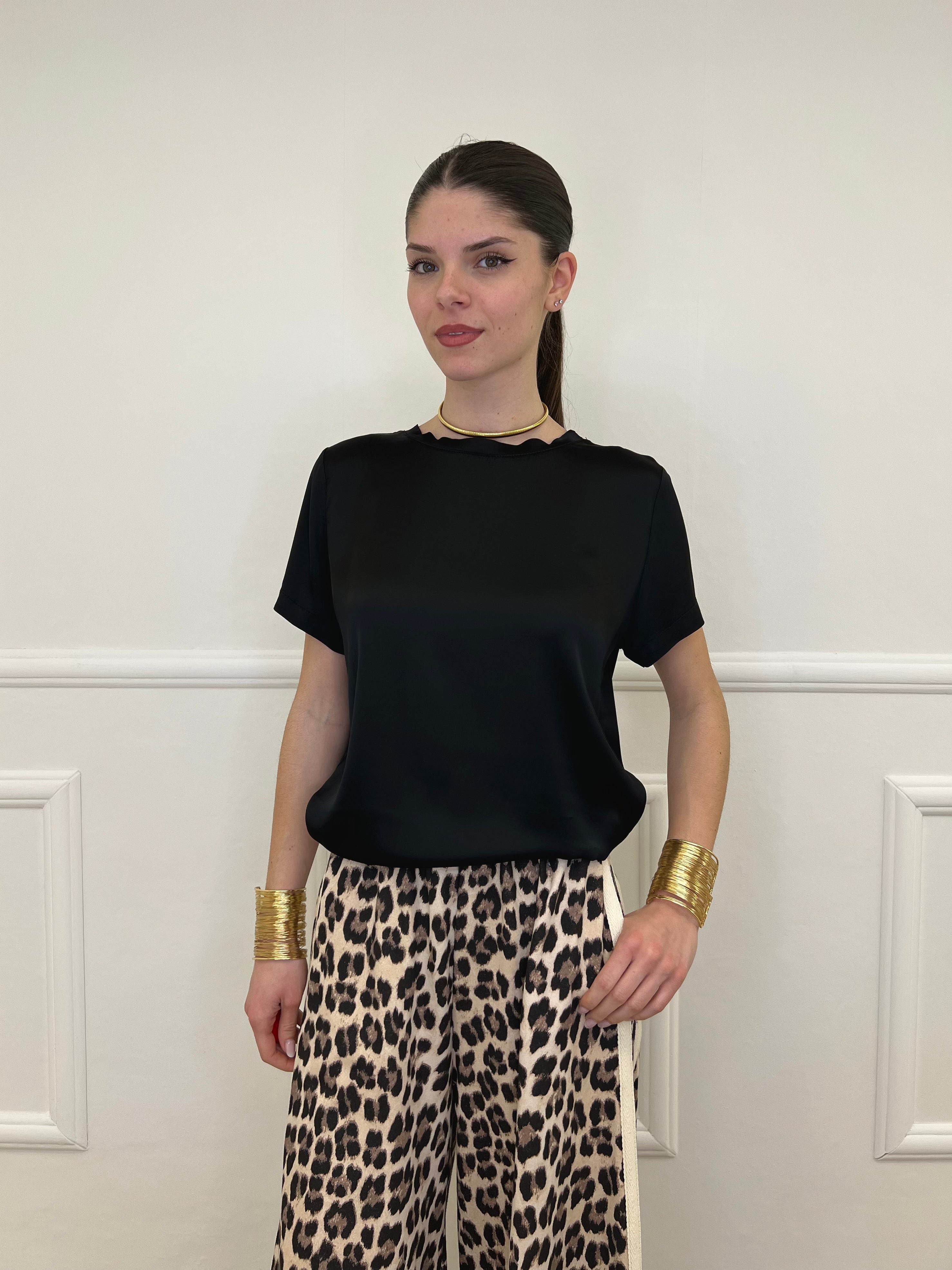 Maglietta In Raso Di Viscosa 82008 Nero