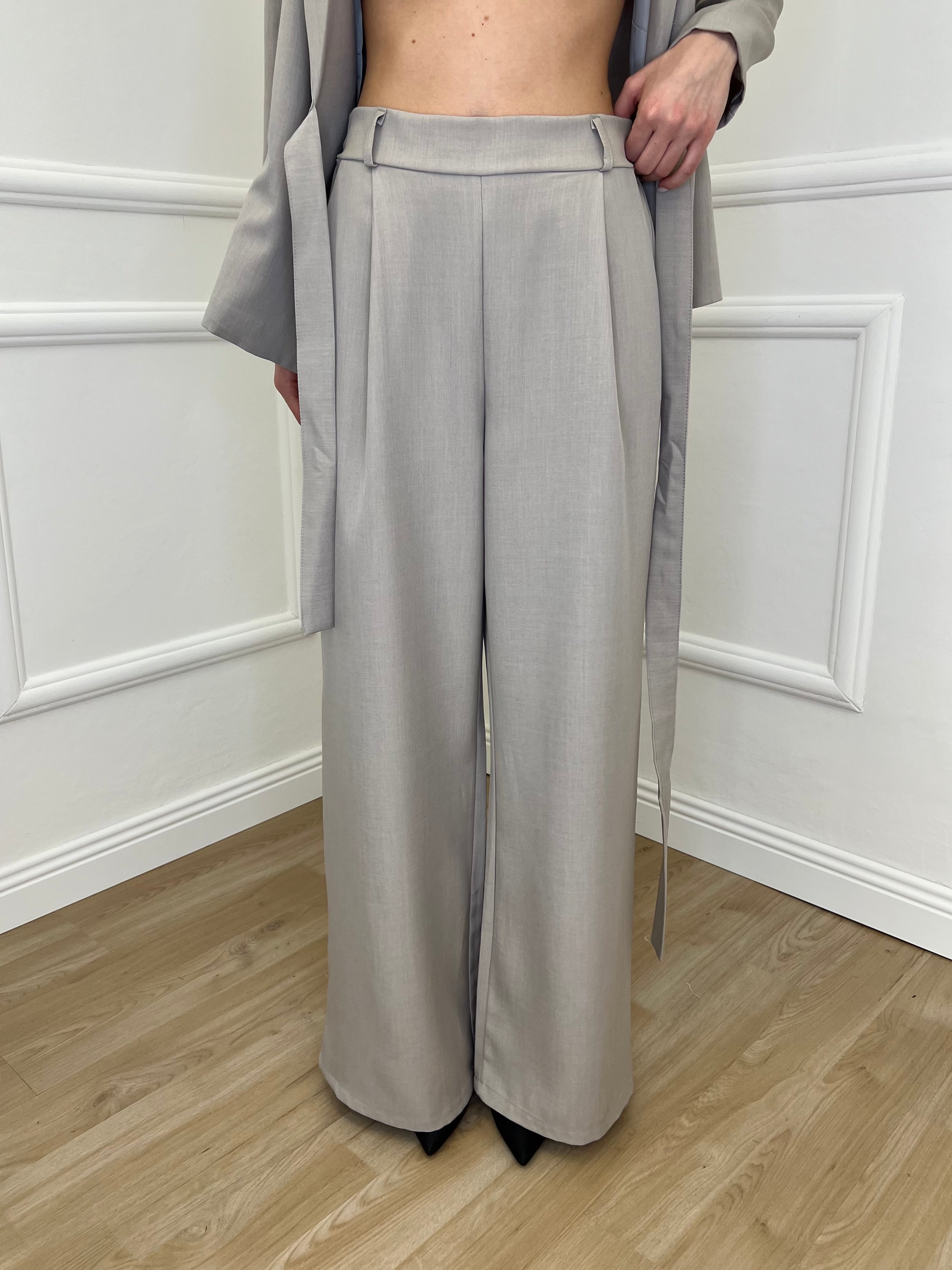 Tailleur con Fiocco 570851 Taupe