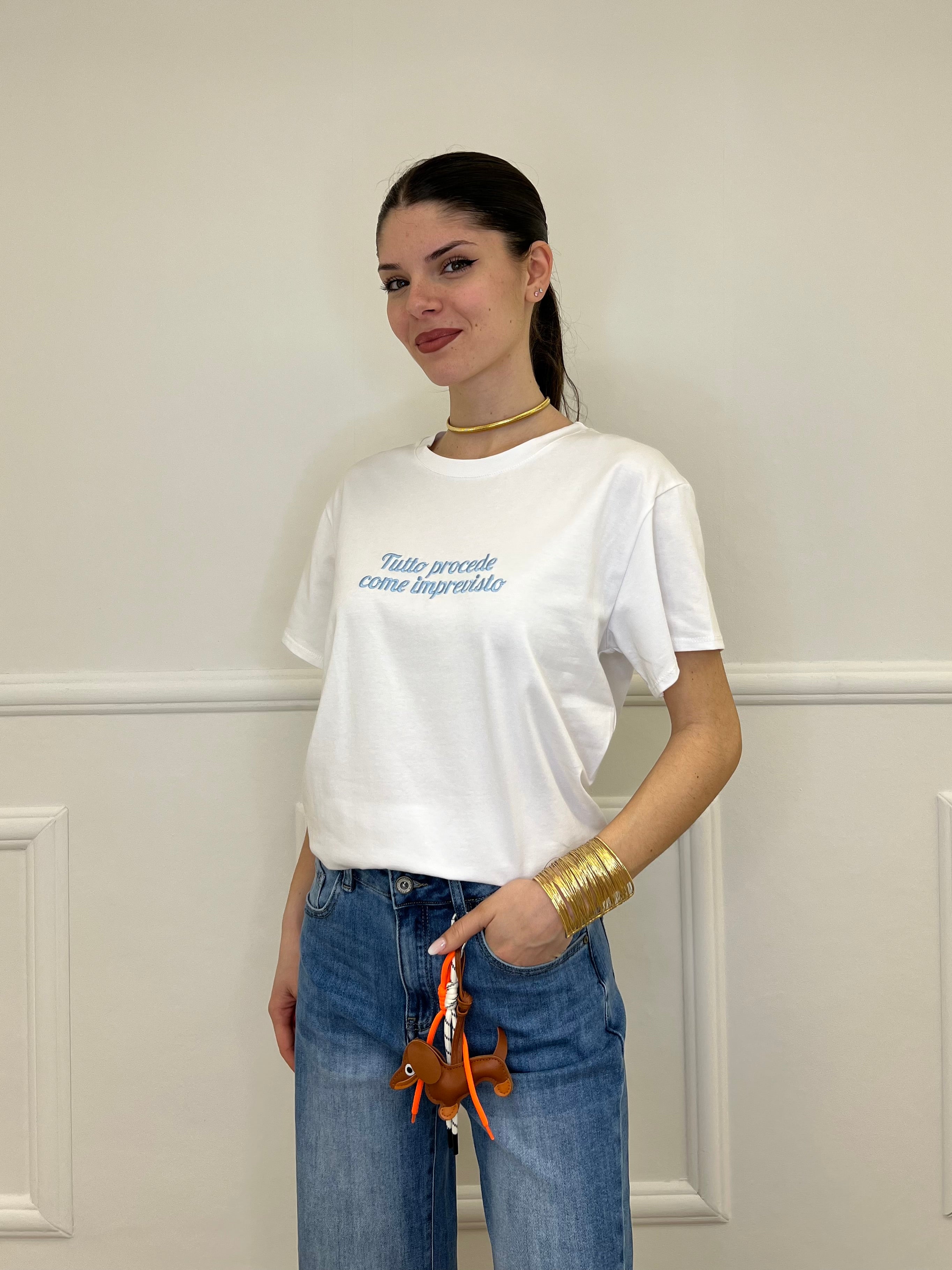 T-shirt Over "Tutto Procede Come Imprevisto"