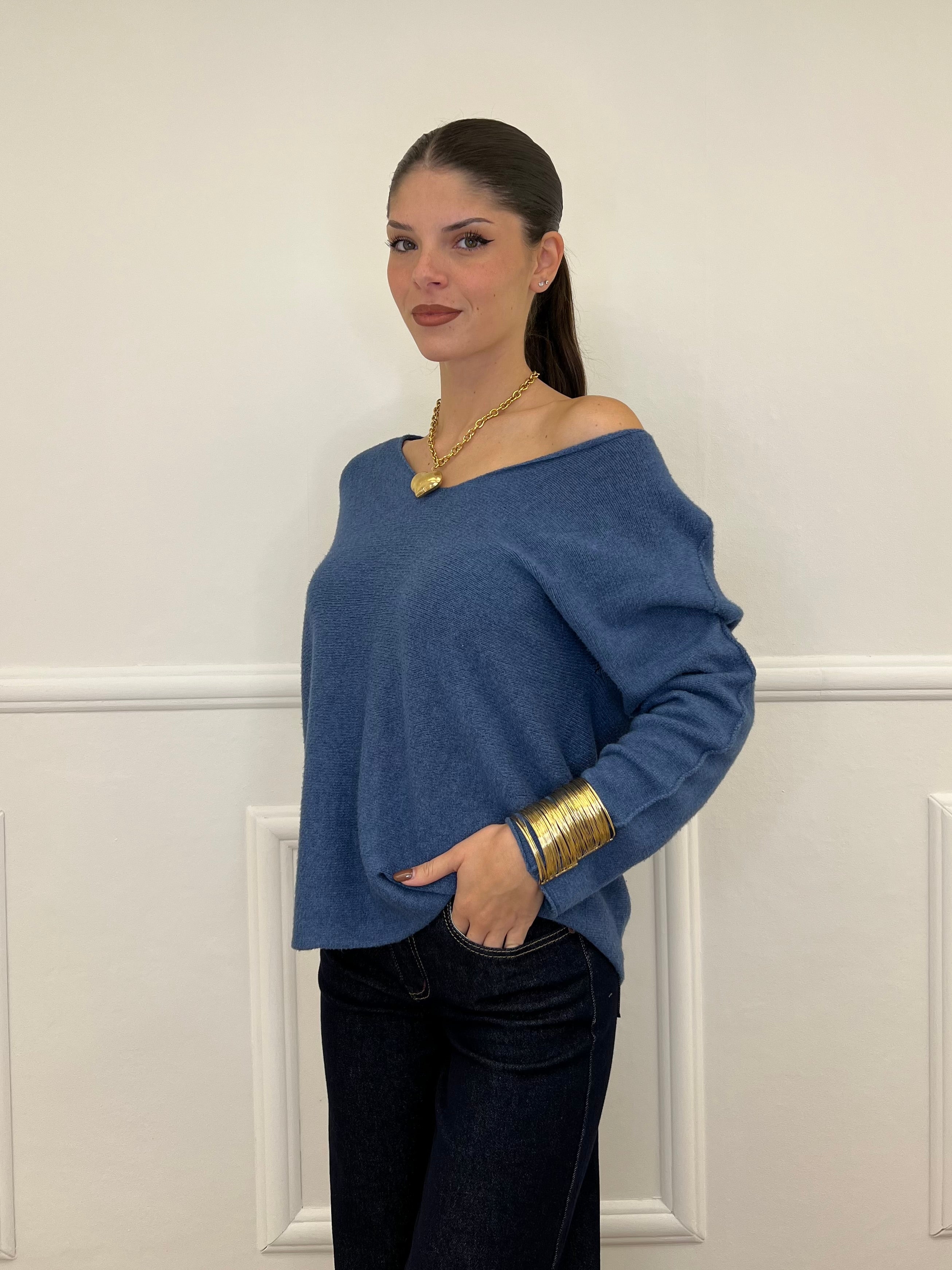 Basic V-Neck Sweater 22325