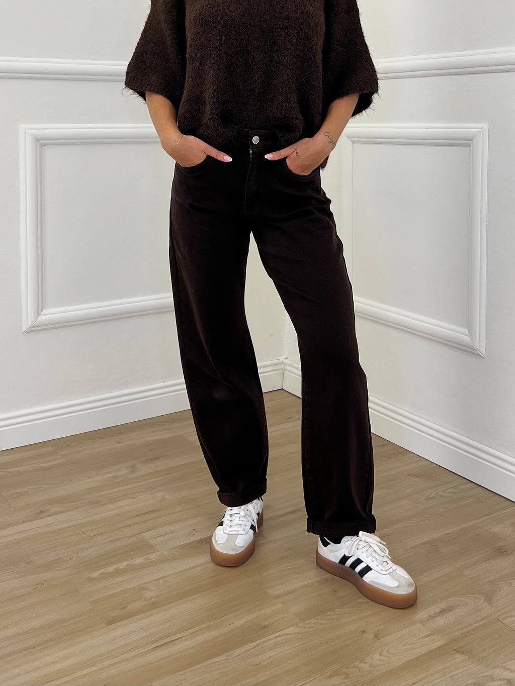 Jeans Mom Fit H3896-2 Marrone