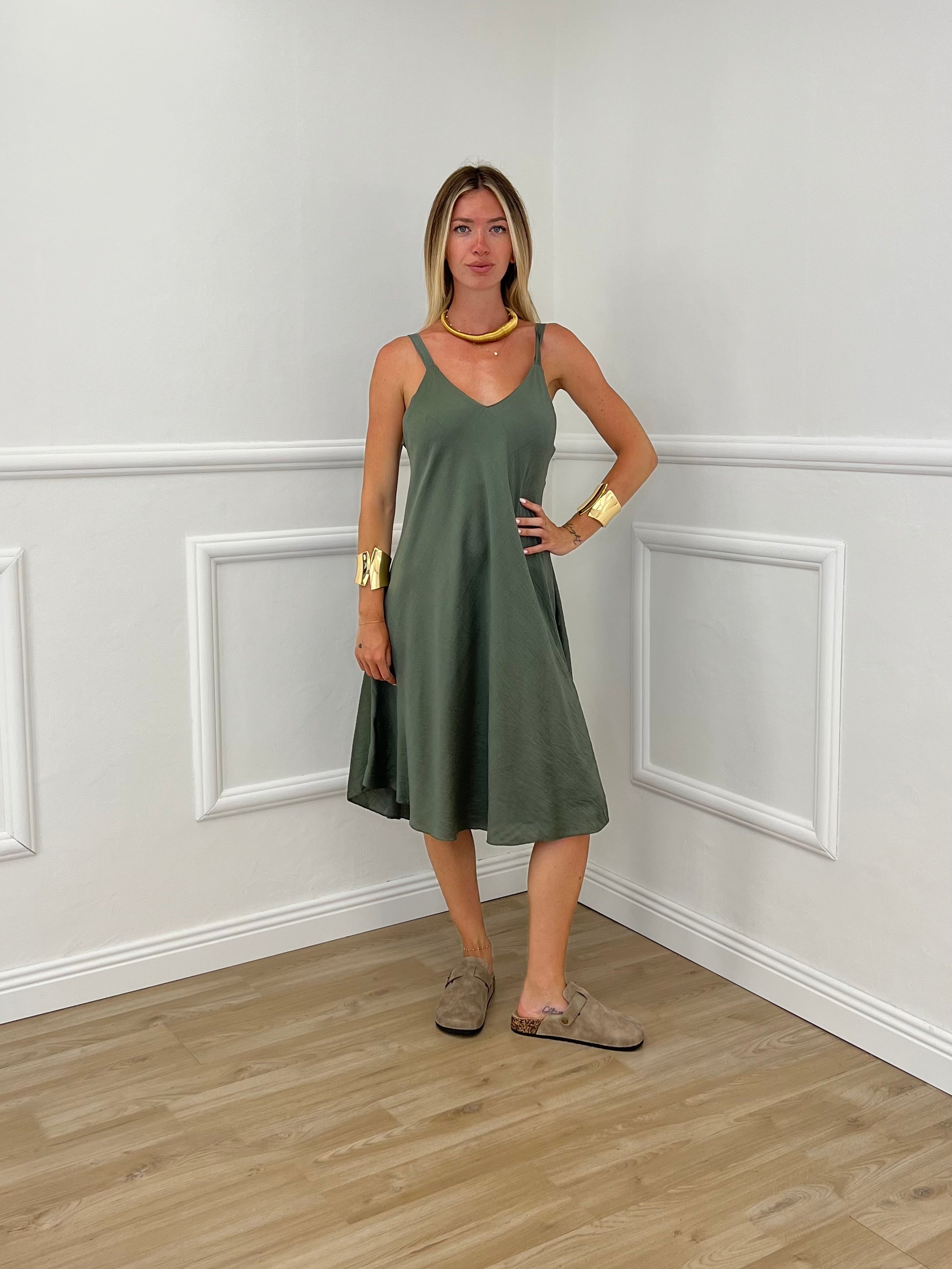 Vestito Corto In Crepe 11181 Verde