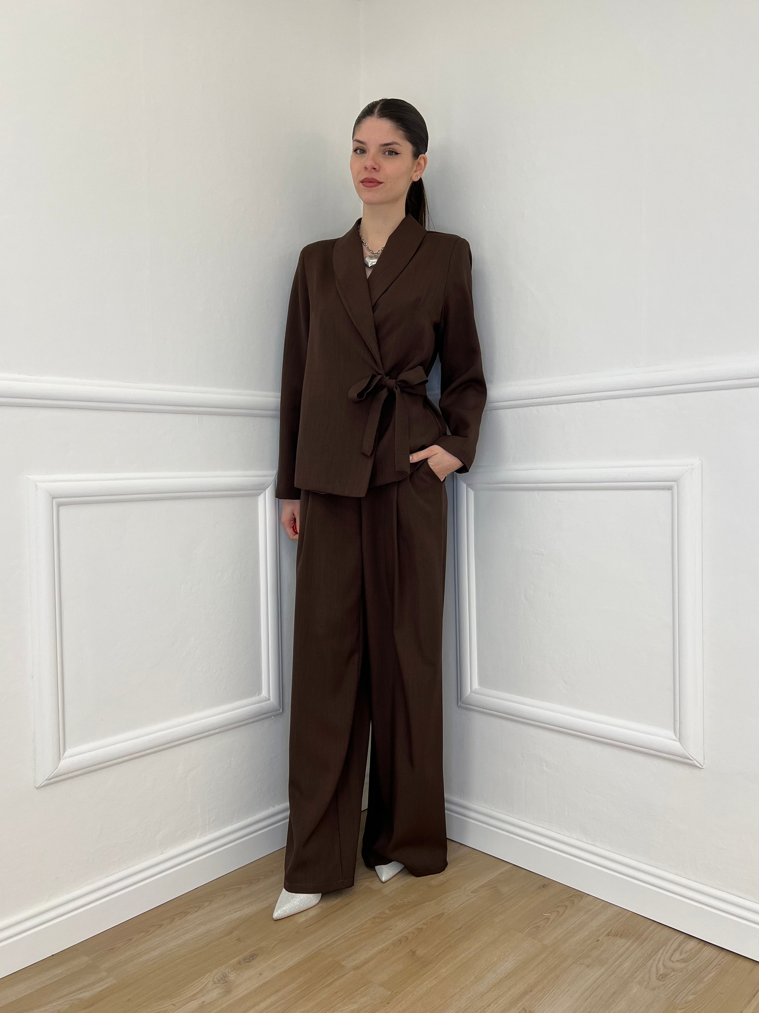 Tailleur con Fiocco 570851 Moro