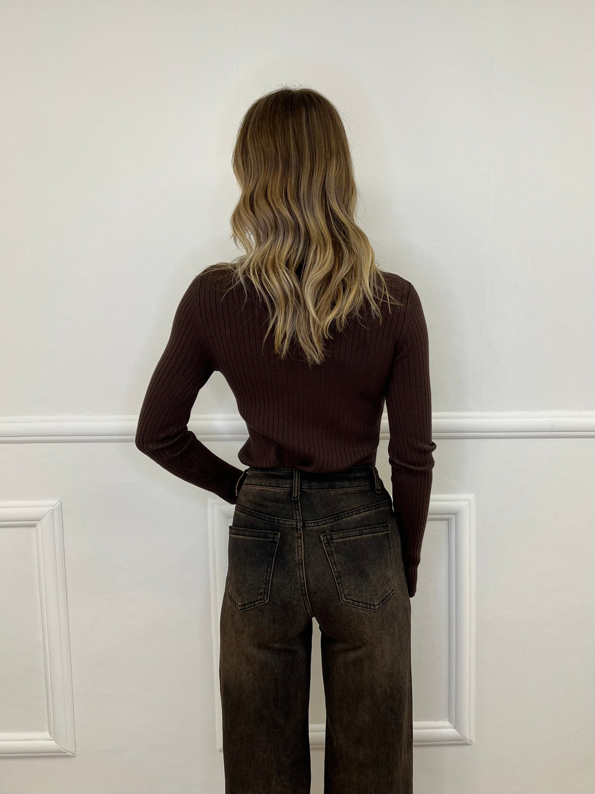 Maglia Slim a Costine KH1711 Marrone