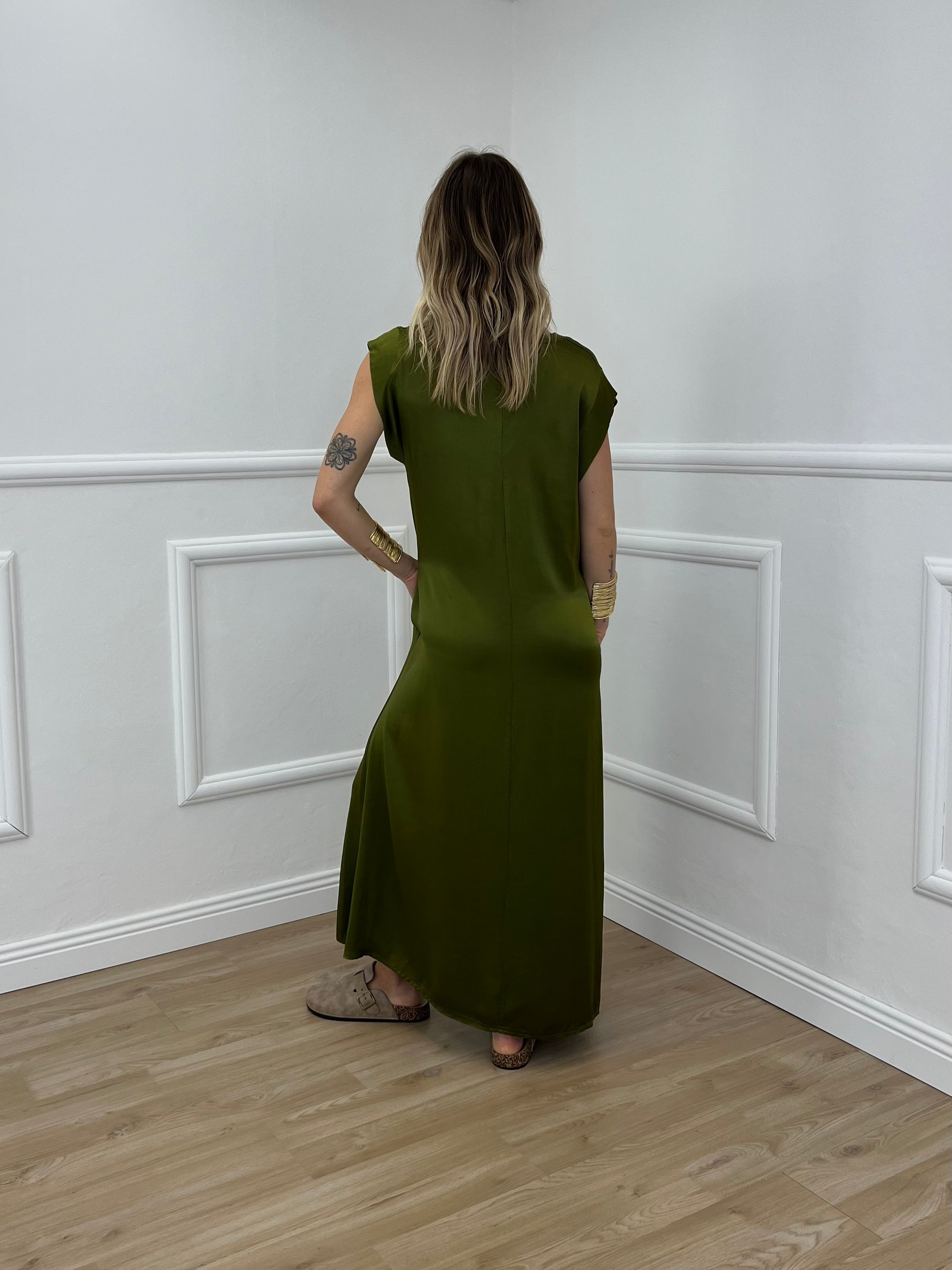 Vestito In Raso di Viscosa A00850 Verde Olio