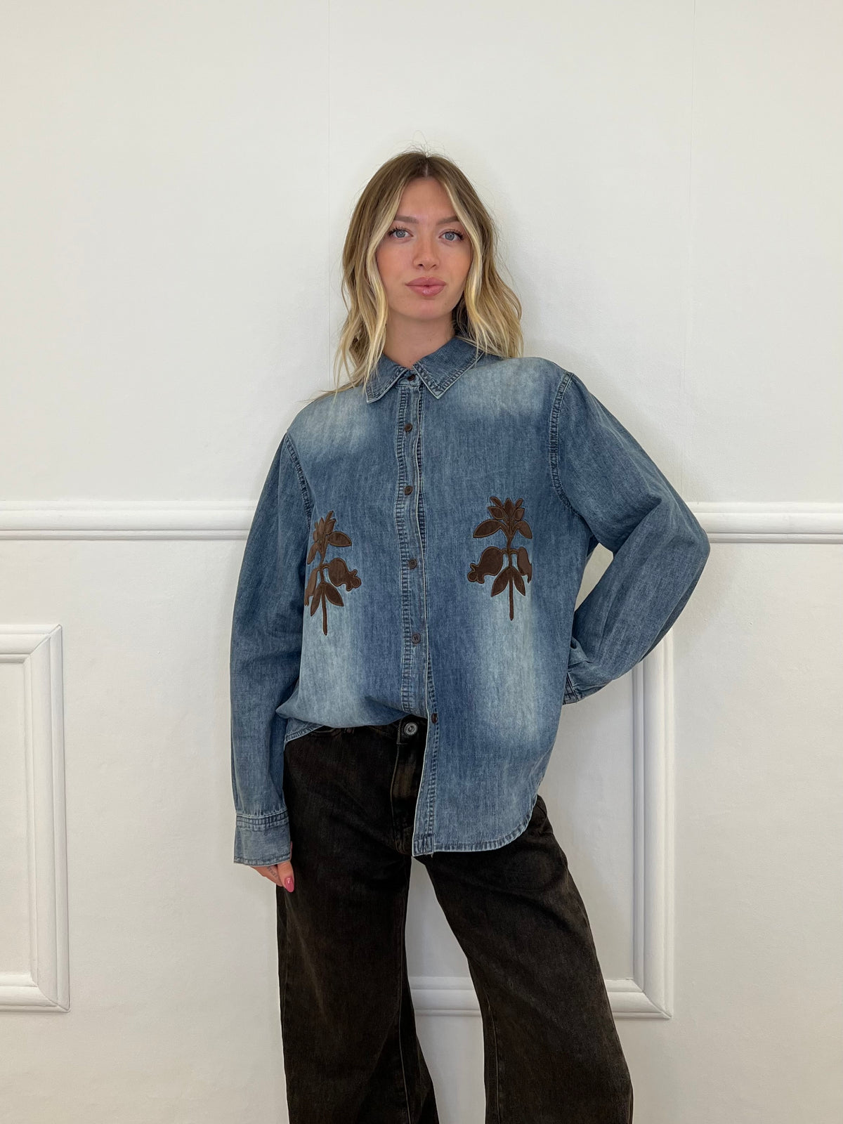 Camicia Denim Ricami Scamosciati Z10797