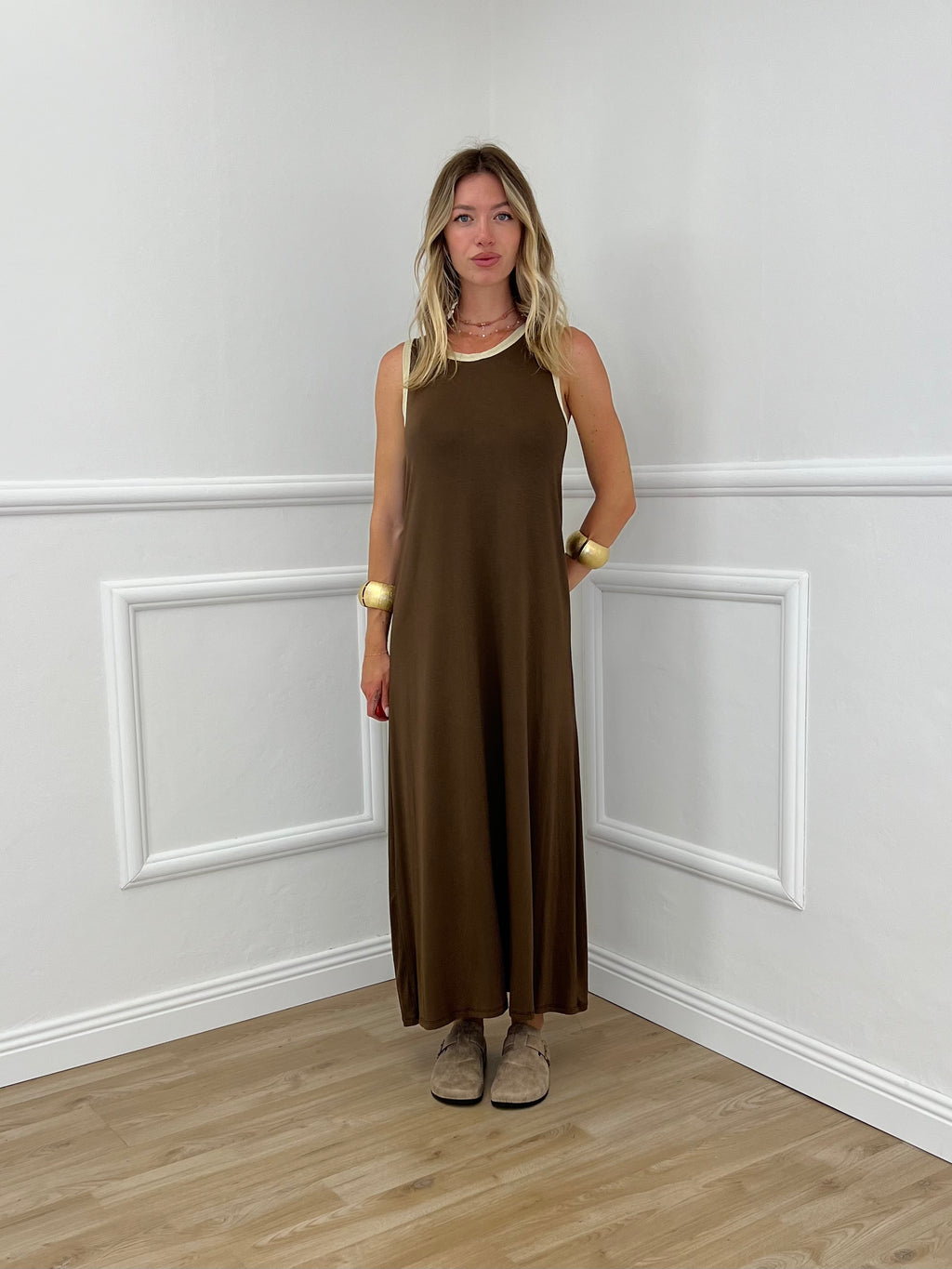 Abito Smanicato Profili Lurex 24408 Marrone