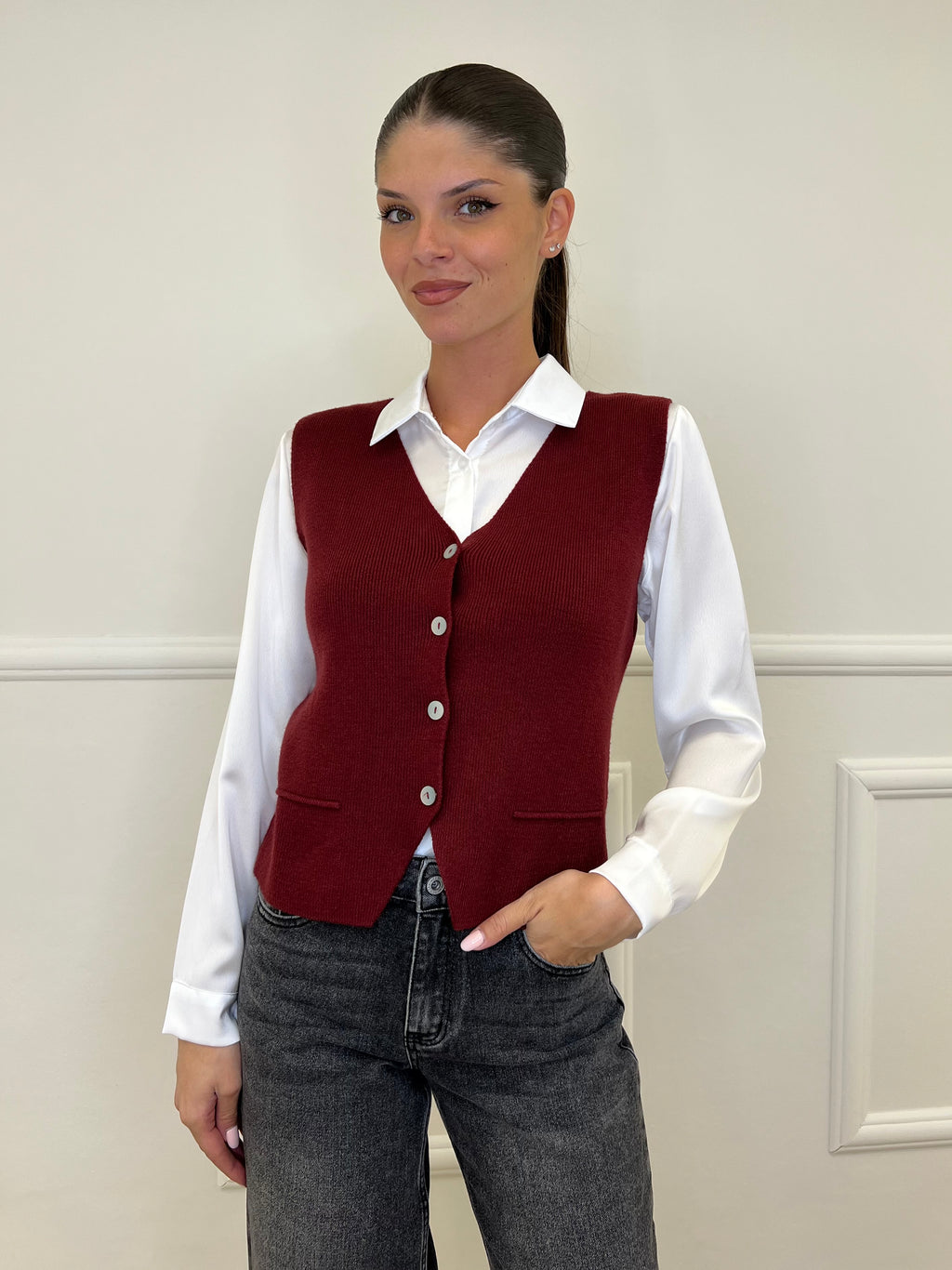 5013 Bordeaux Knitted Vest