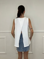 Maglia Smanicata Spilla Fiore 9688 Bianco