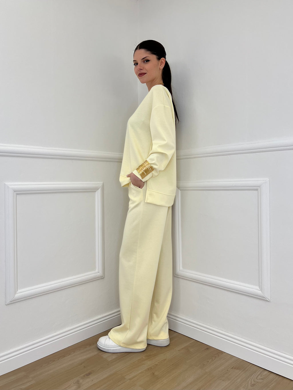 Tuta Over Girocollo 19143 Giallo