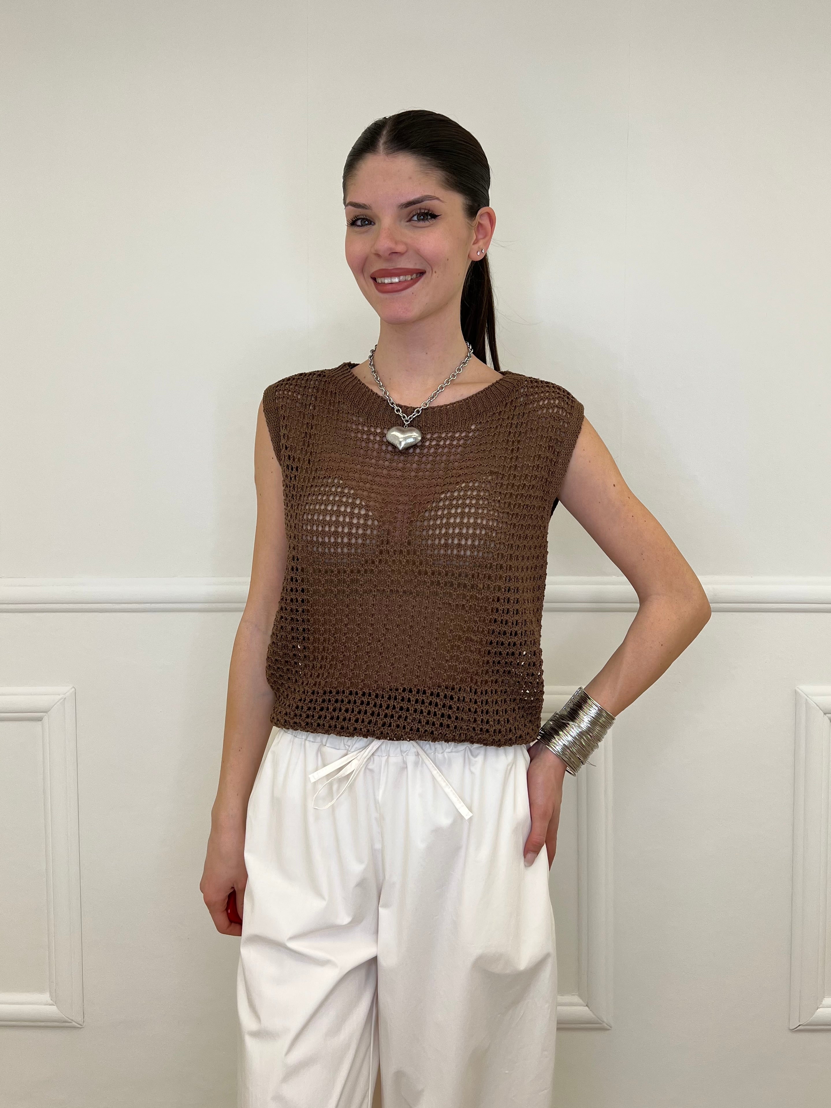 Maglia Smanicata Traforata 6972 Marrone