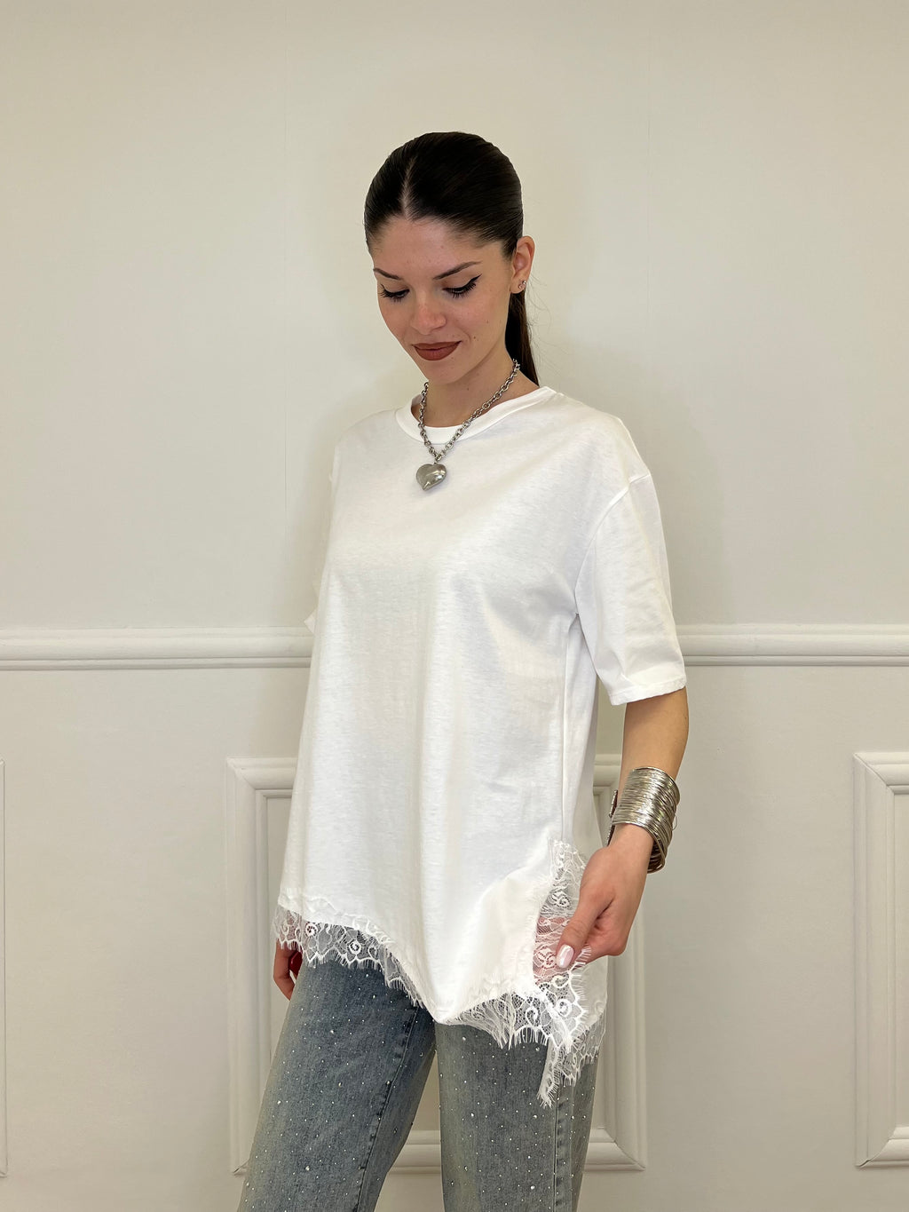 T-shirt Asimmetrica Con Pizzo 2824 Bianco