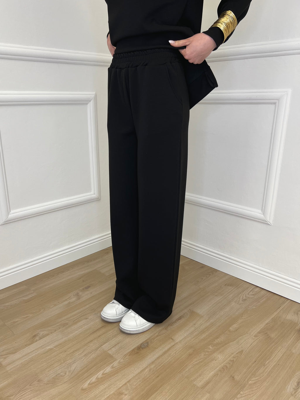 Tuta Over Girocollo 19143 Nero