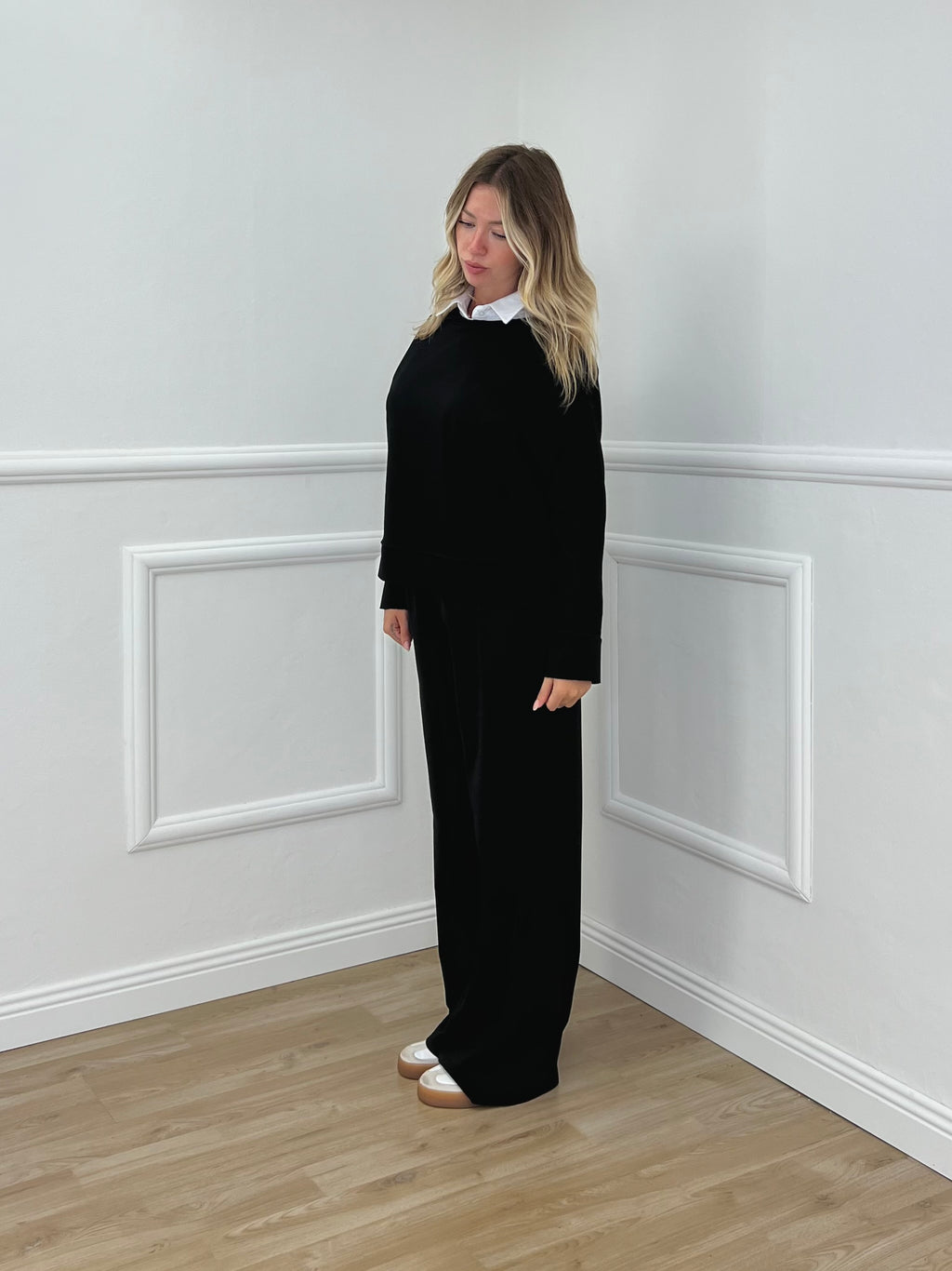 Tuta Oversize Girocollo D27629 Nero