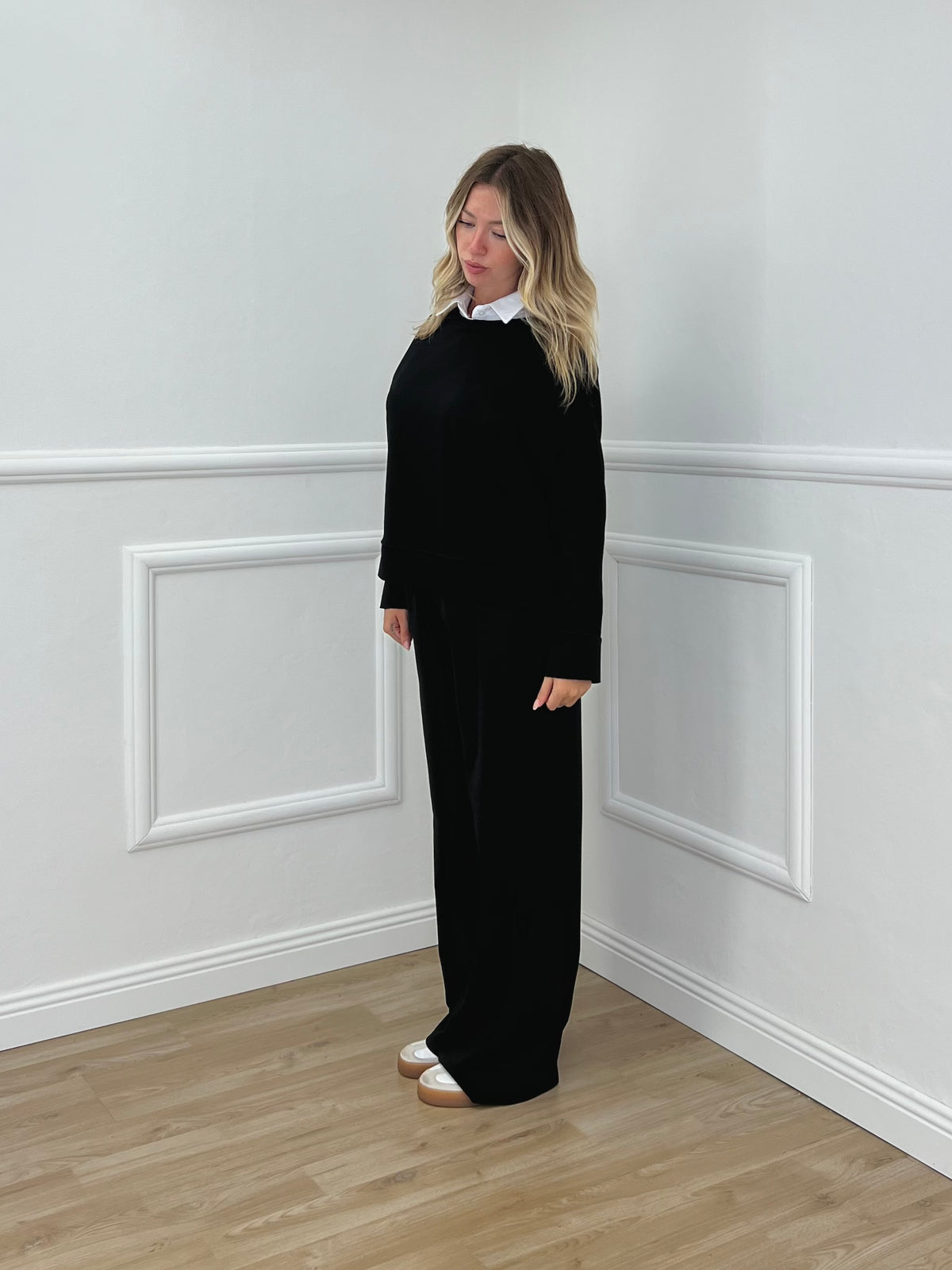 Tuta Oversize Girocollo D27629 Nero
