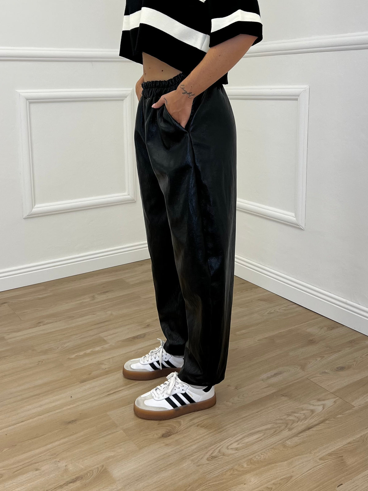 Pantalone Baggy Ecopelle D28945 Nero