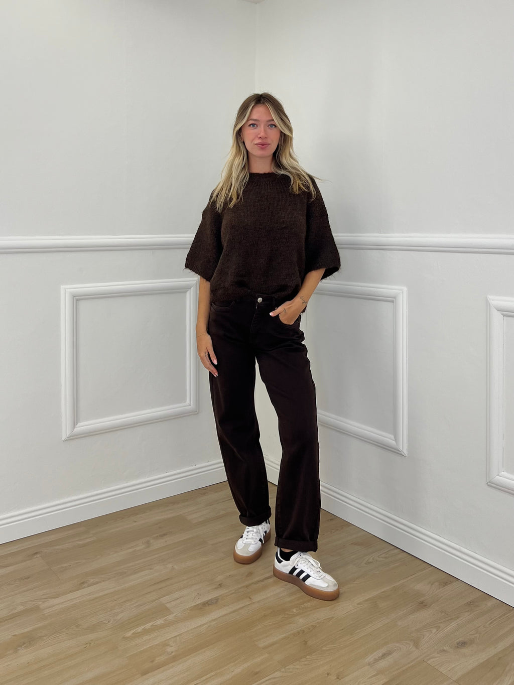 Jeans Mom Fit H3896-2 Marrone