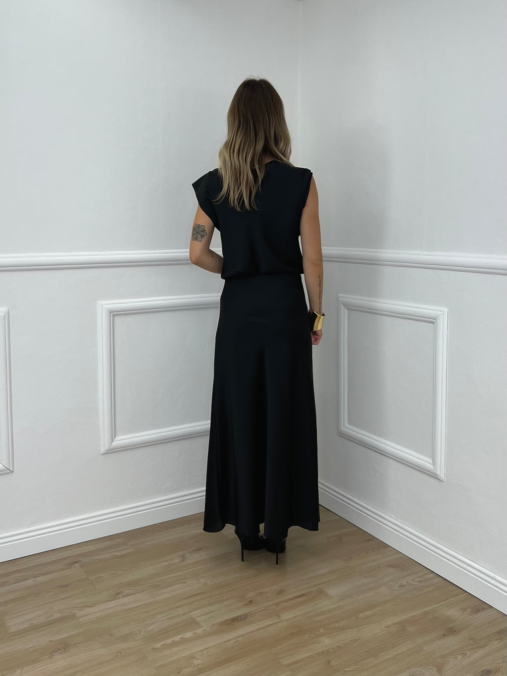 Blusa Satin Scollo Morbido 2548 Nero