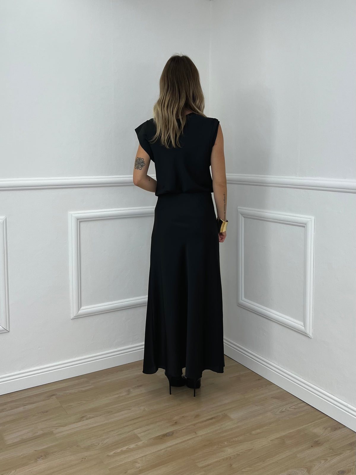 Blusa Satin Scollo Morbido 2548 Nero