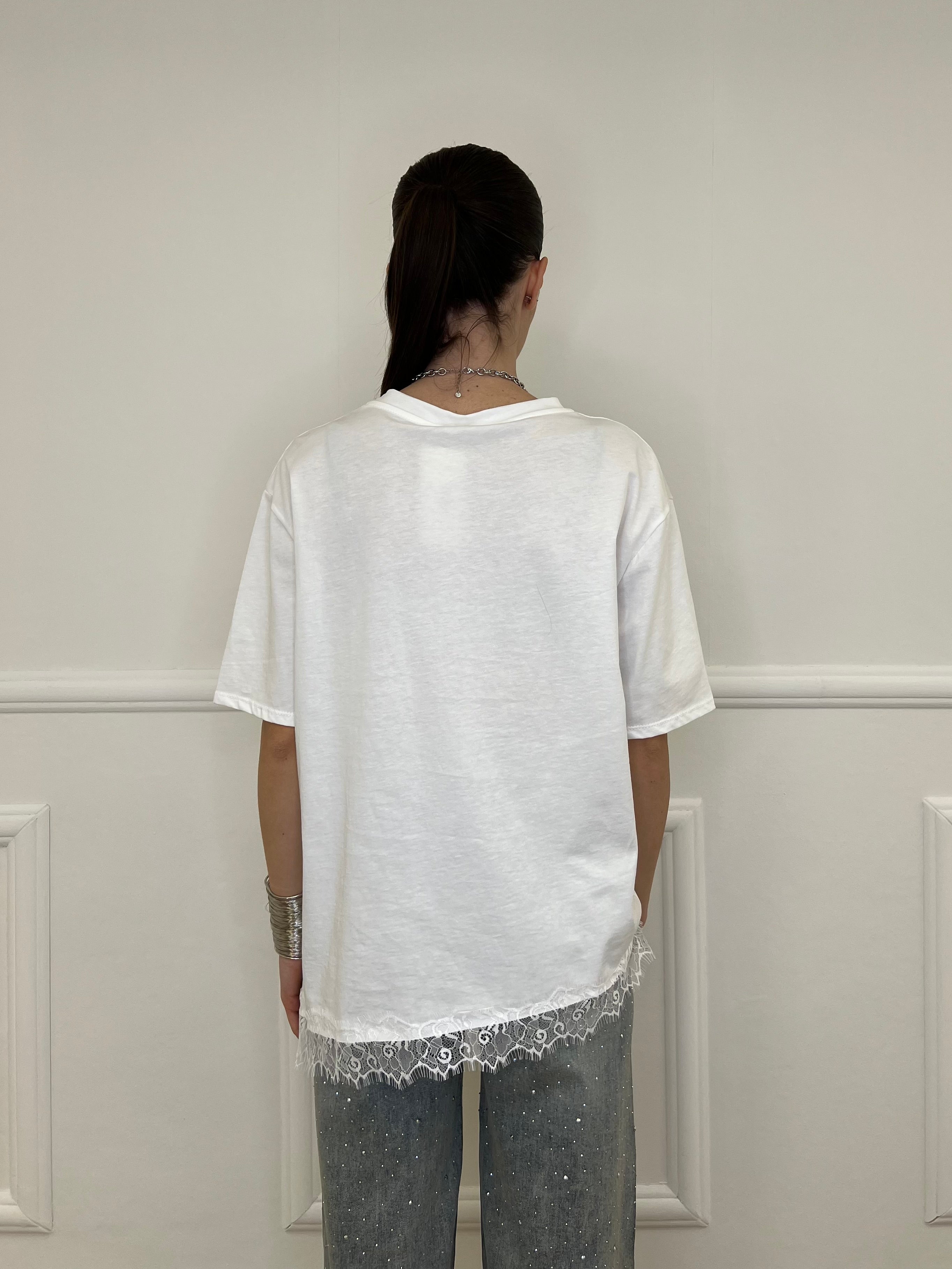 T-shirt Asimmetrica Con Pizzo 2824 Bianco