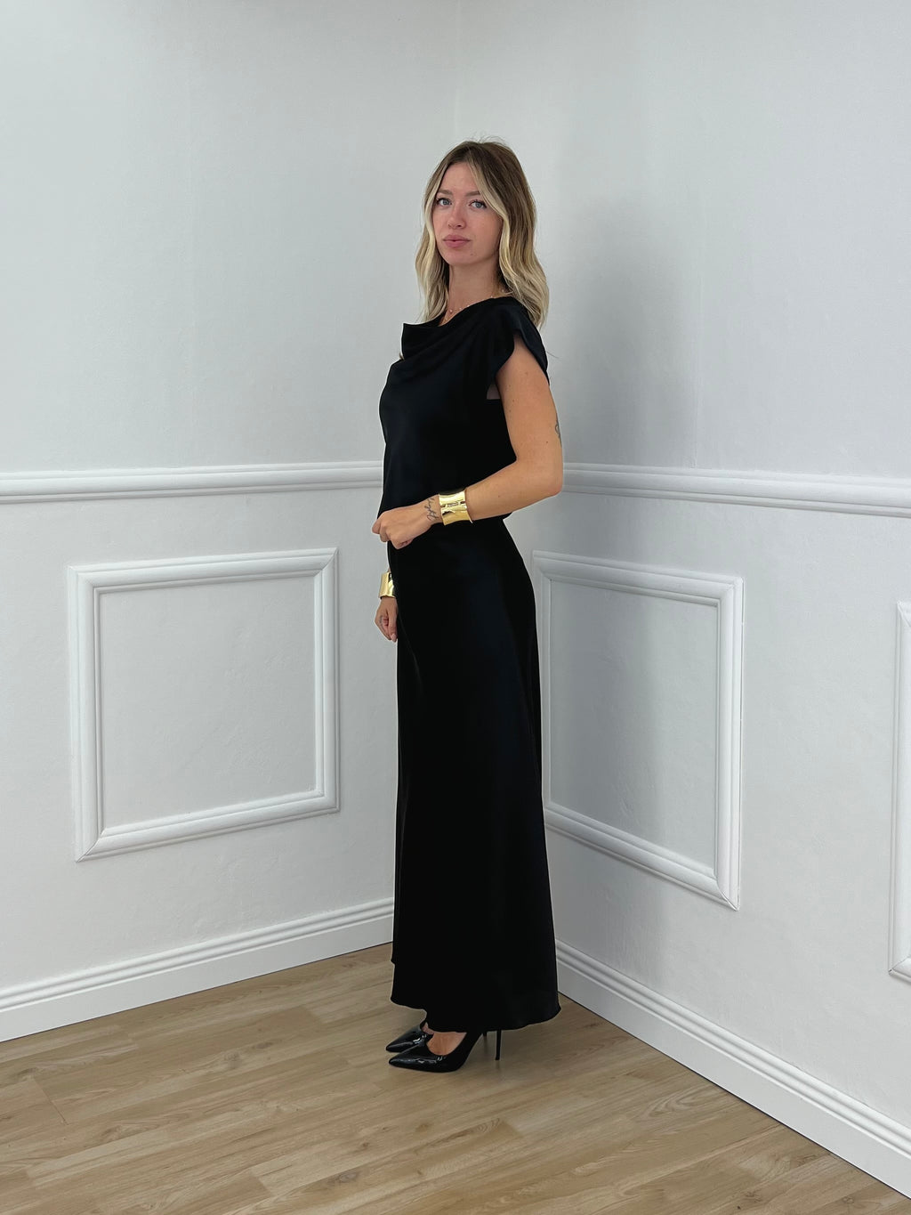 Blusa Satin Scollo Morbido 2548 Nero